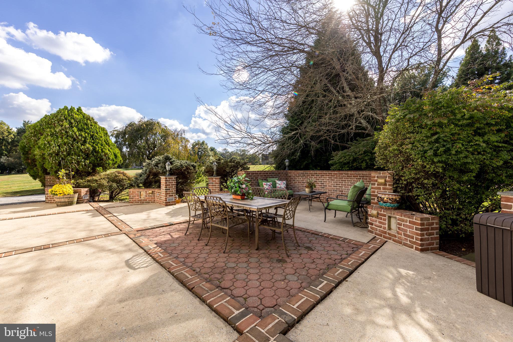 MARSHALL CREEK FAR - Residential