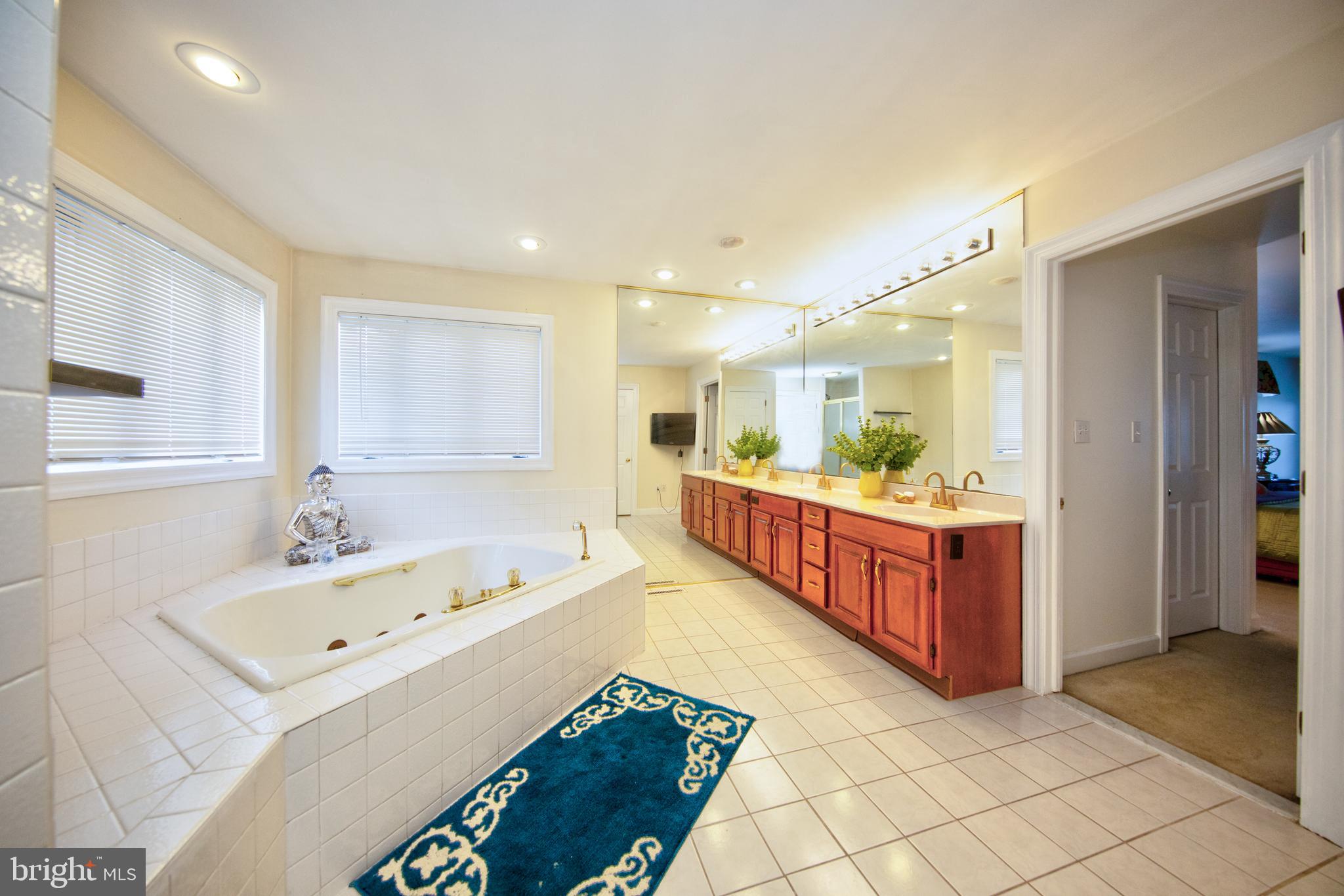 MARSHALL CREEK FAR - Residential