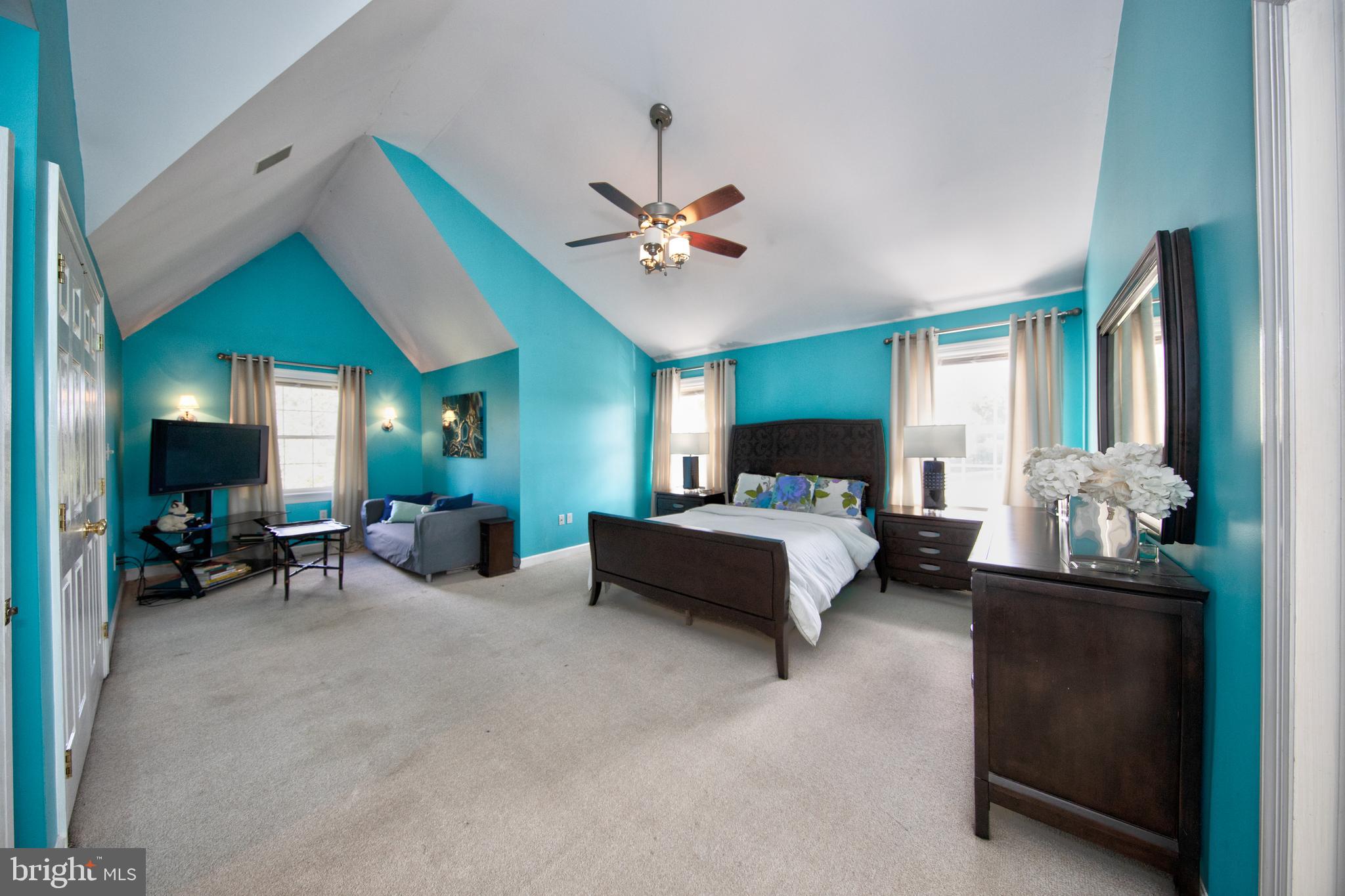 MARSHALL CREEK FAR - Residential