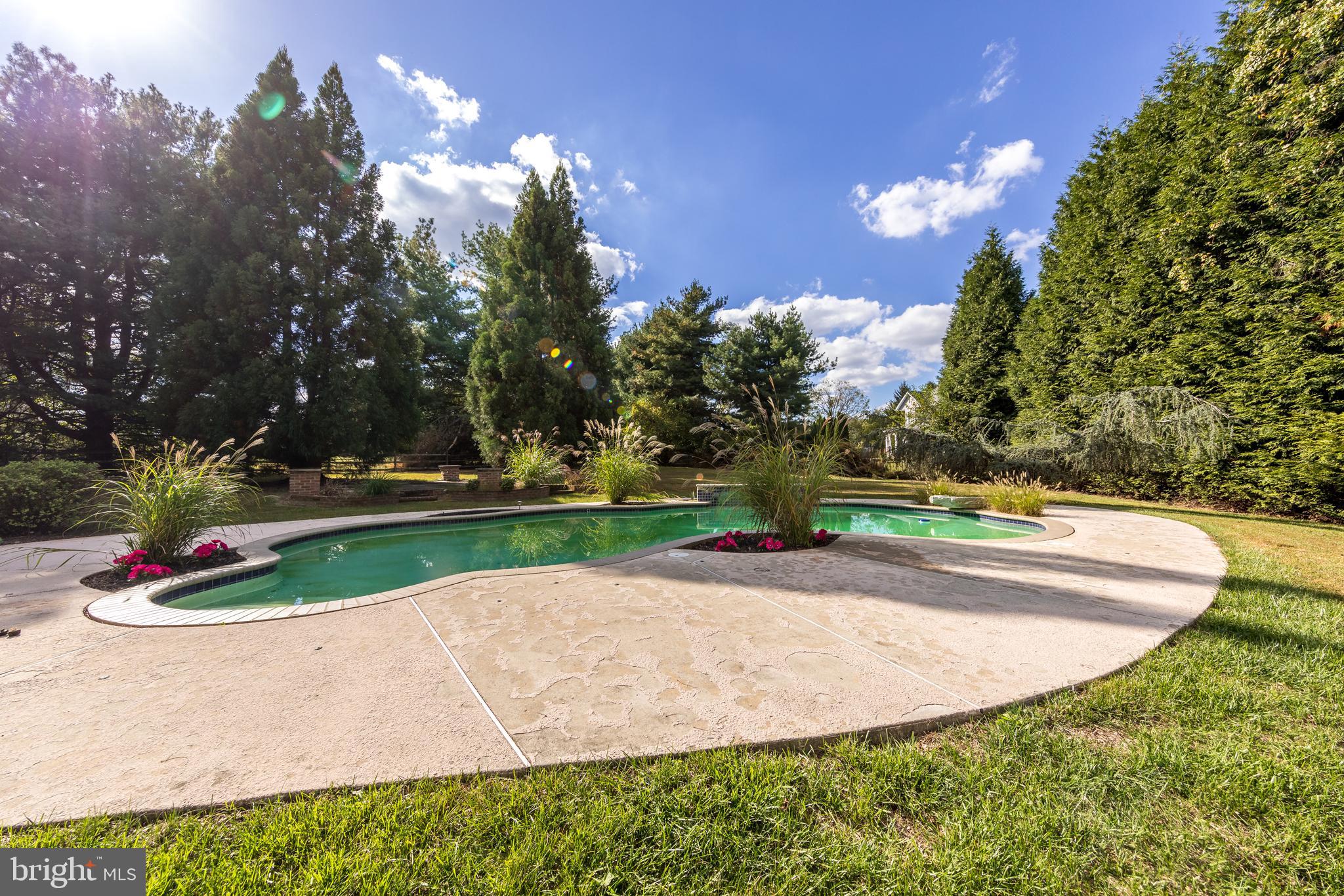 MARSHALL CREEK FAR - Residential