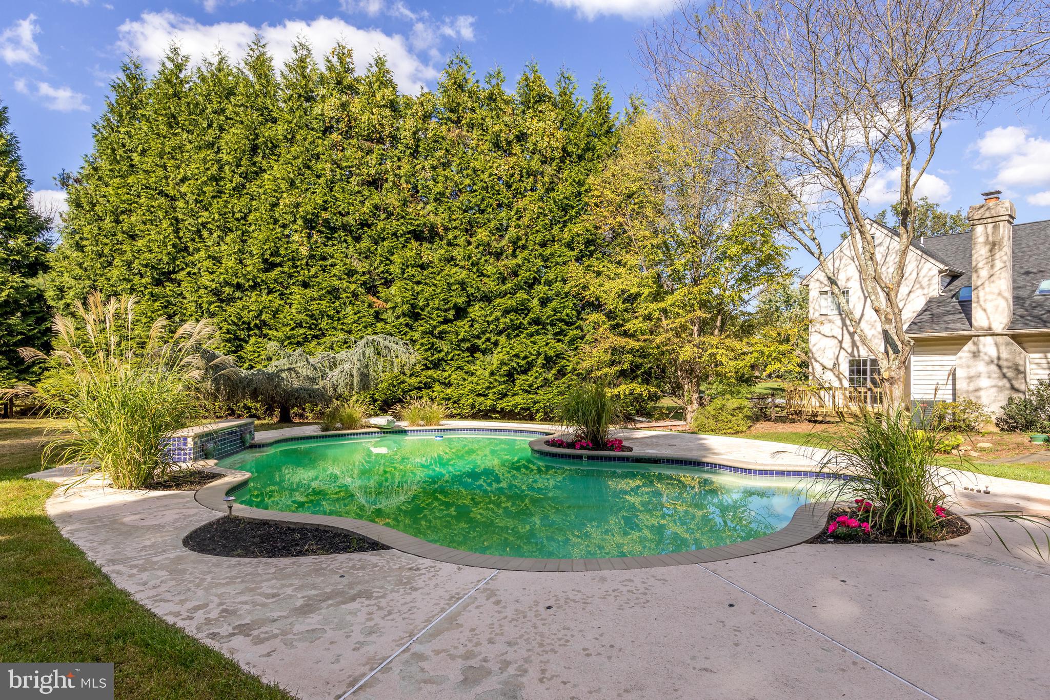 MARSHALL CREEK FAR - Residential