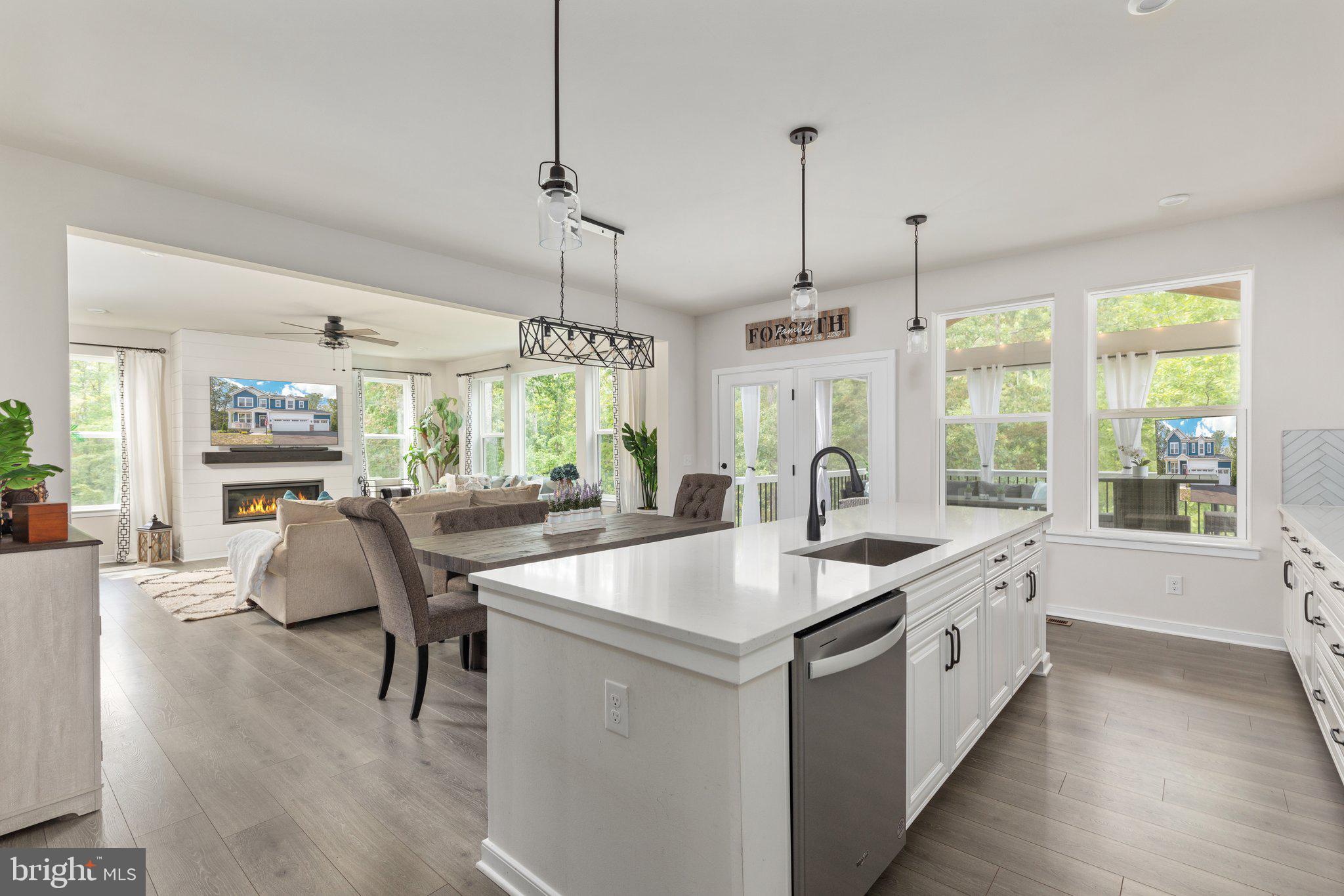 VIRGINIA CROSSING - Residential