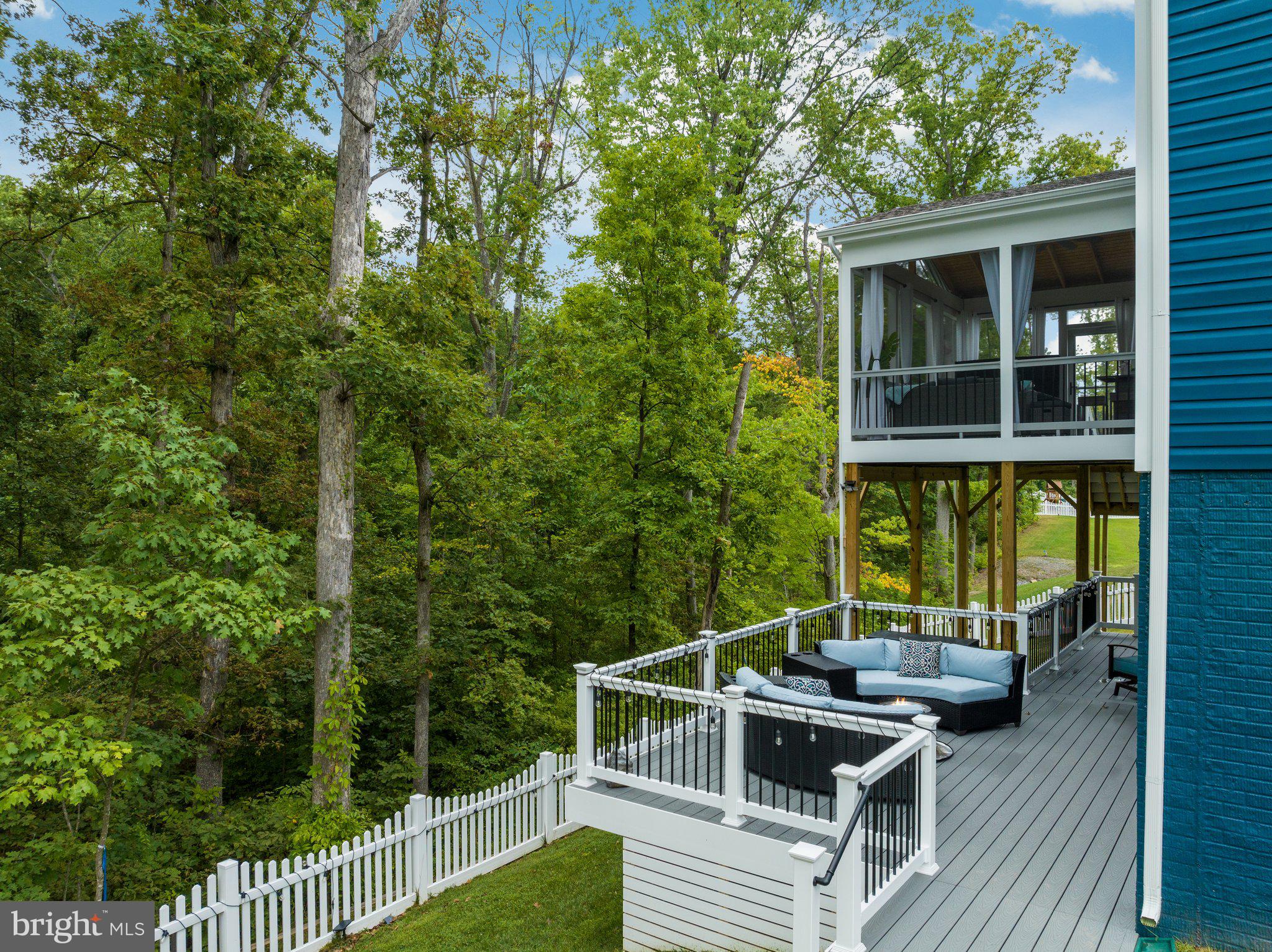 VIRGINIA CROSSING - Residential