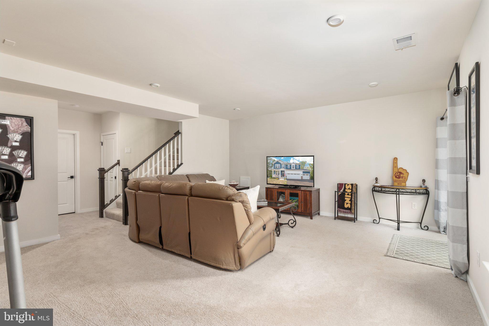 VIRGINIA CROSSING - Residential