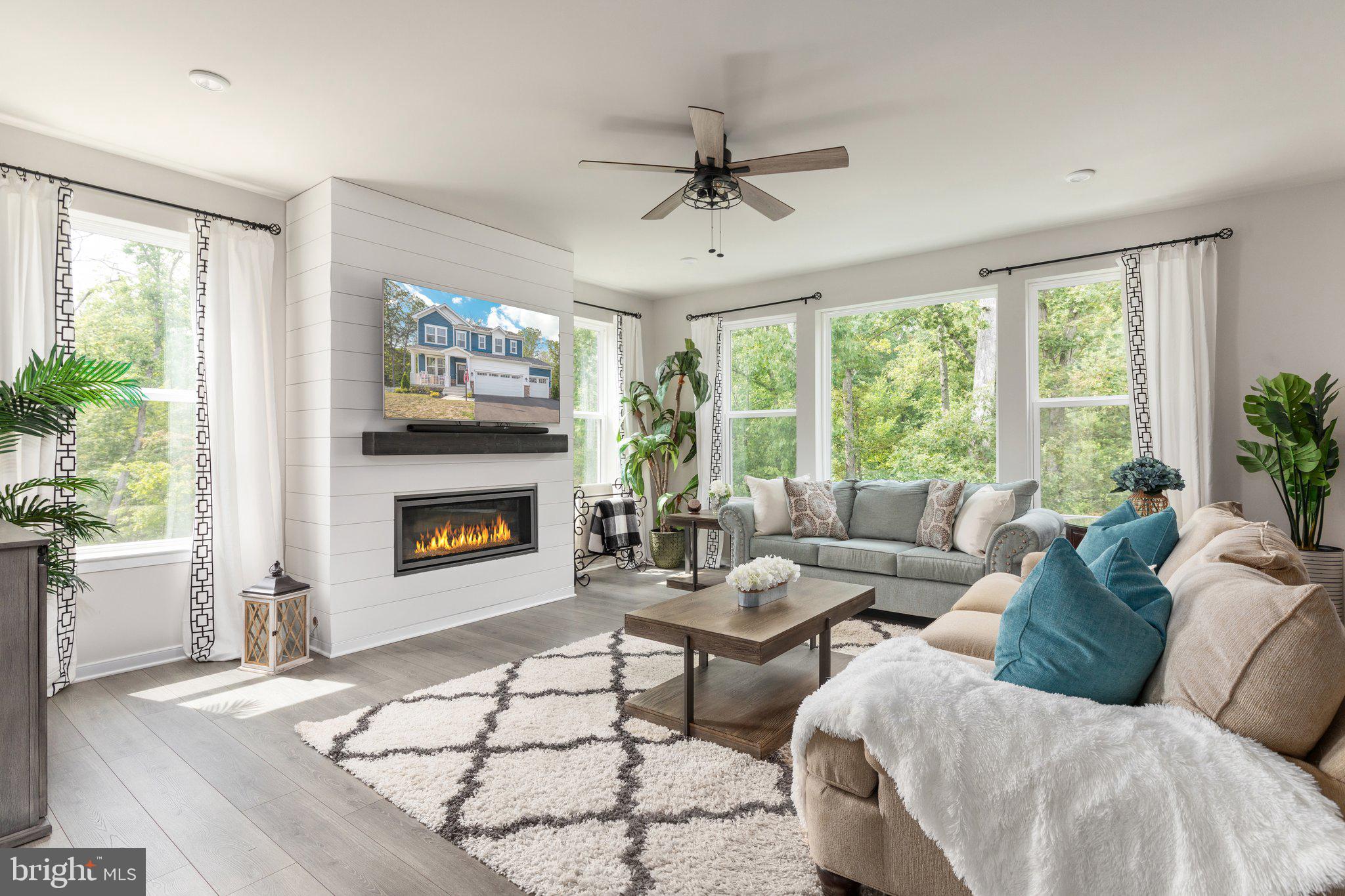 VIRGINIA CROSSING - Residential