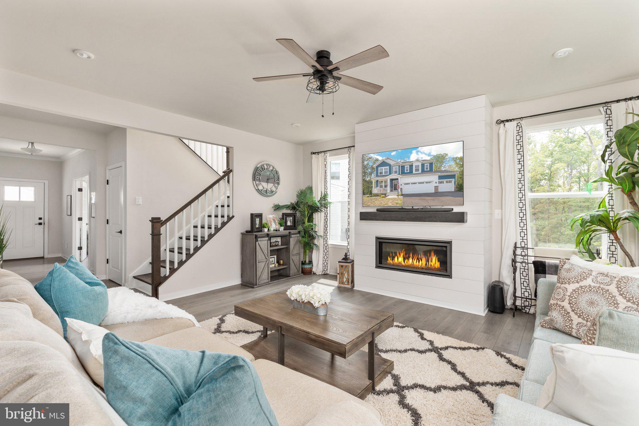 VIRGINIA CROSSING - Residential