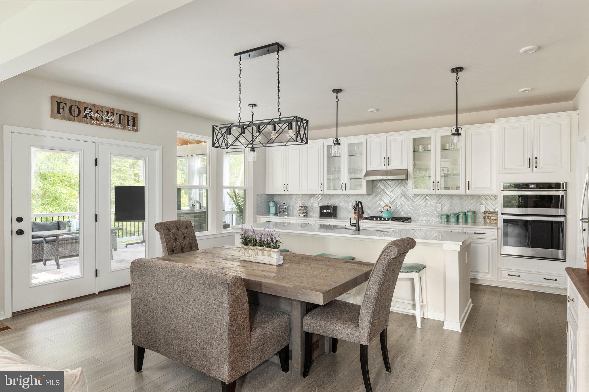 VIRGINIA CROSSING - Residential