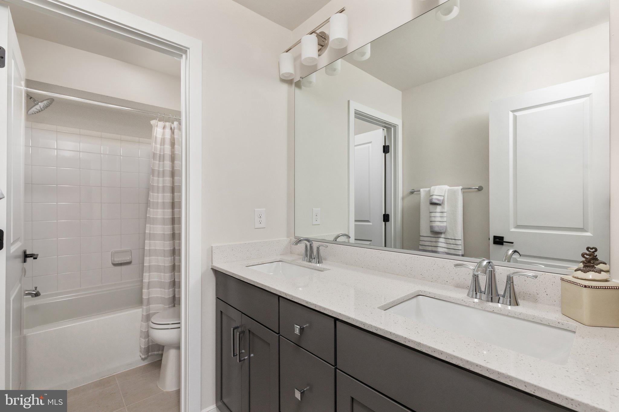 VIRGINIA CROSSING - Residential