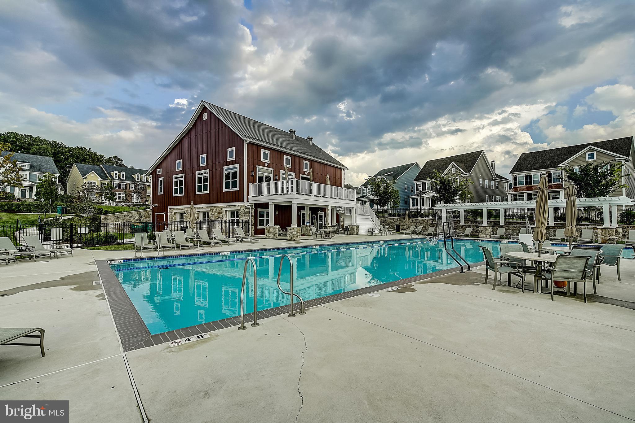 SPRING OAK - Residential