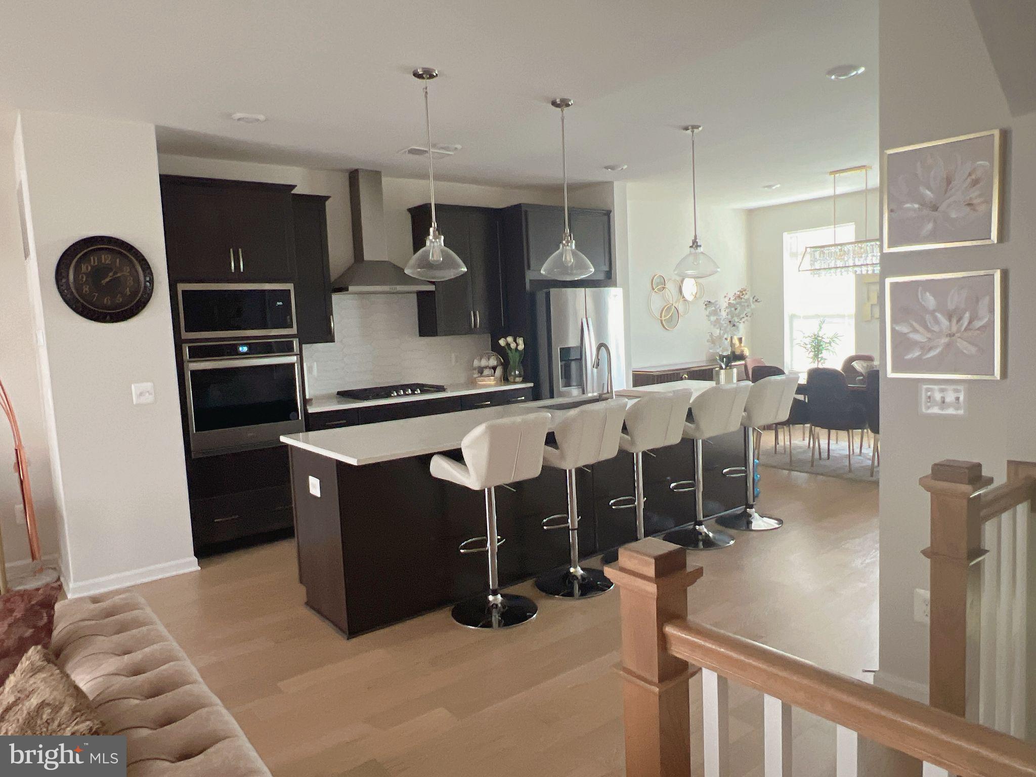 POTOMAC STATION MARKETPLACE - Residential