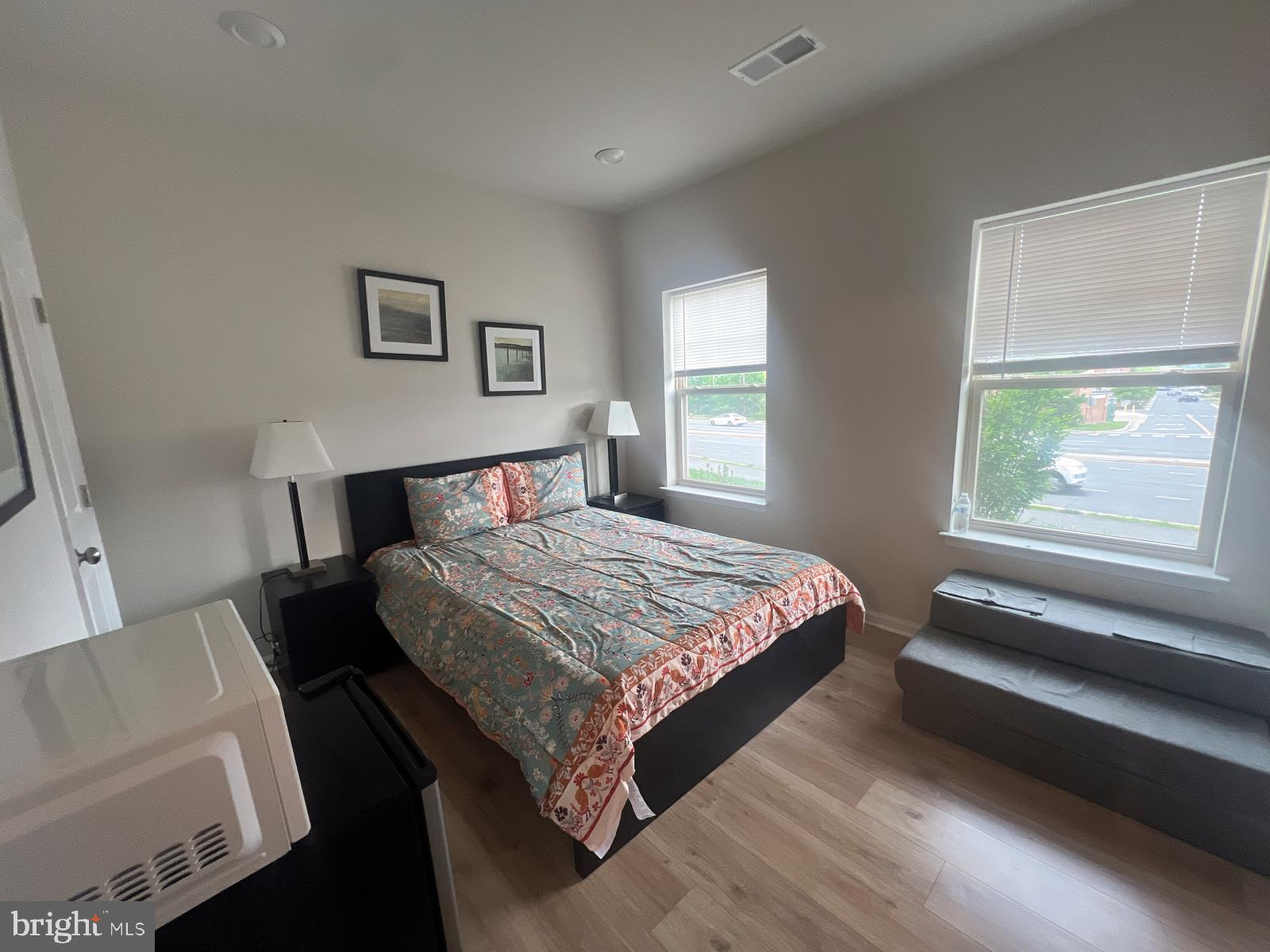 POTOMAC STATION MARKETPLACE - Residential