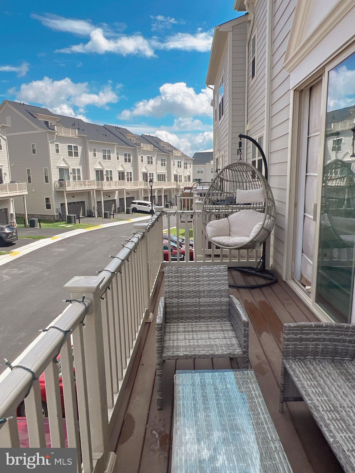 POTOMAC STATION MARKETPLACE - Residential