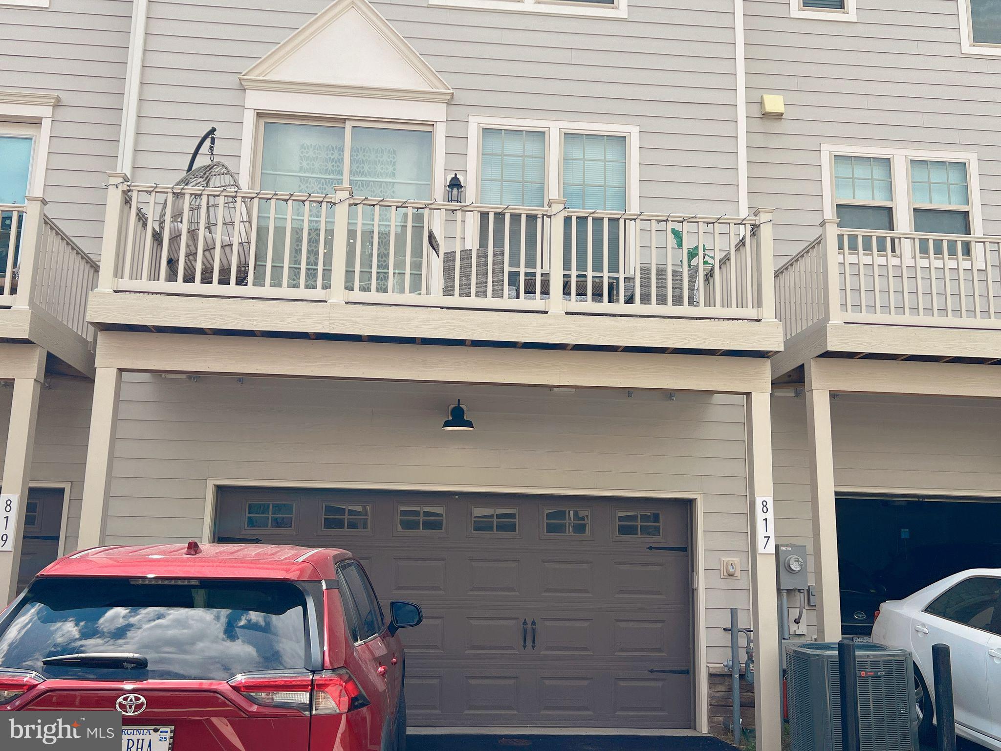 POTOMAC STATION MARKETPLACE - Residential