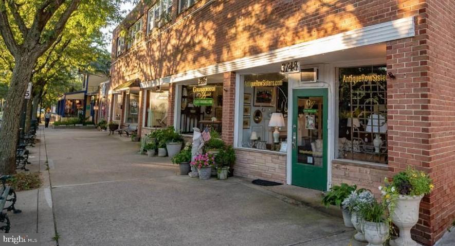 KEN GAR - Residential