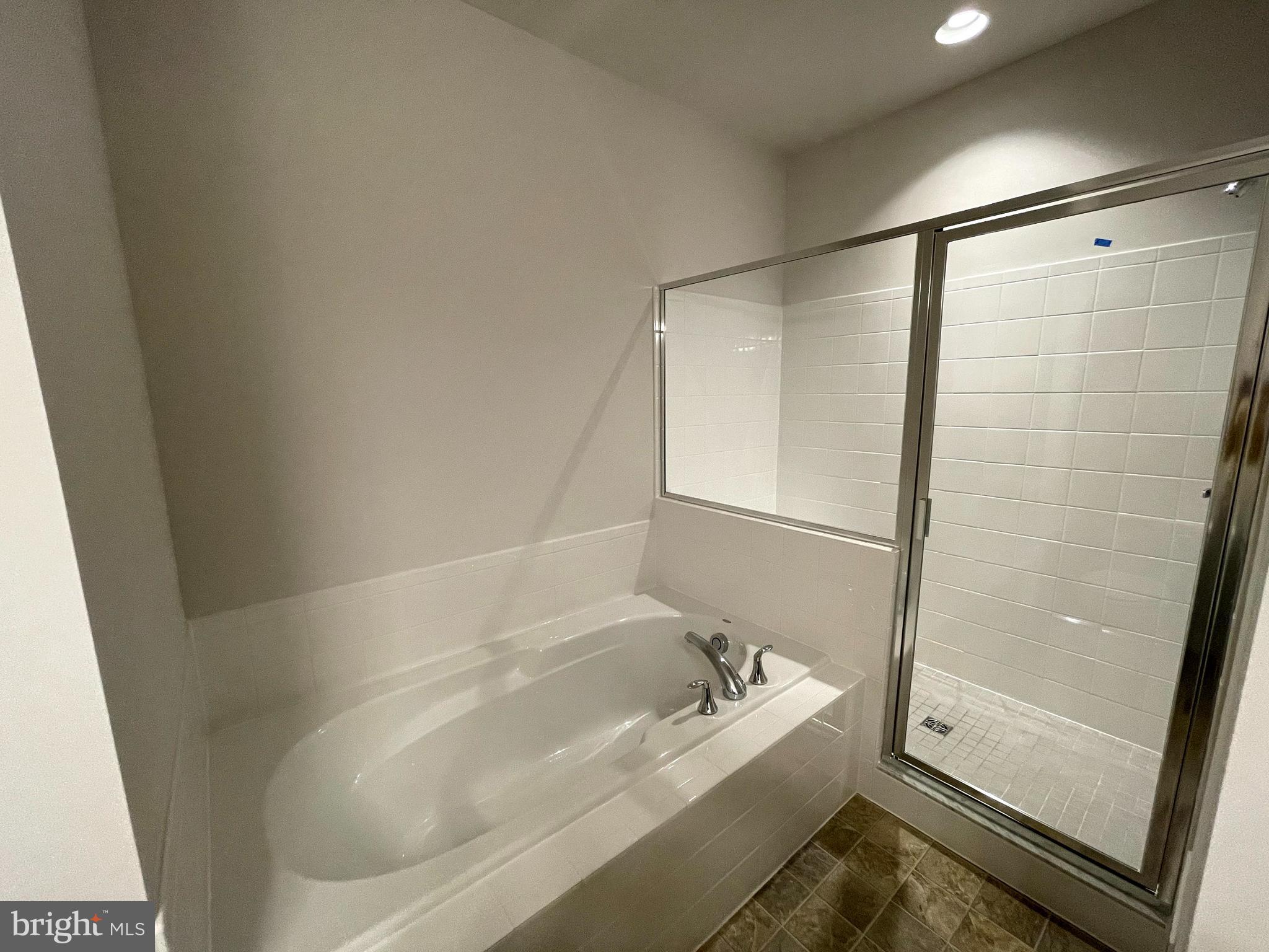 SNOWDEN BRIDGE - Residential Lease