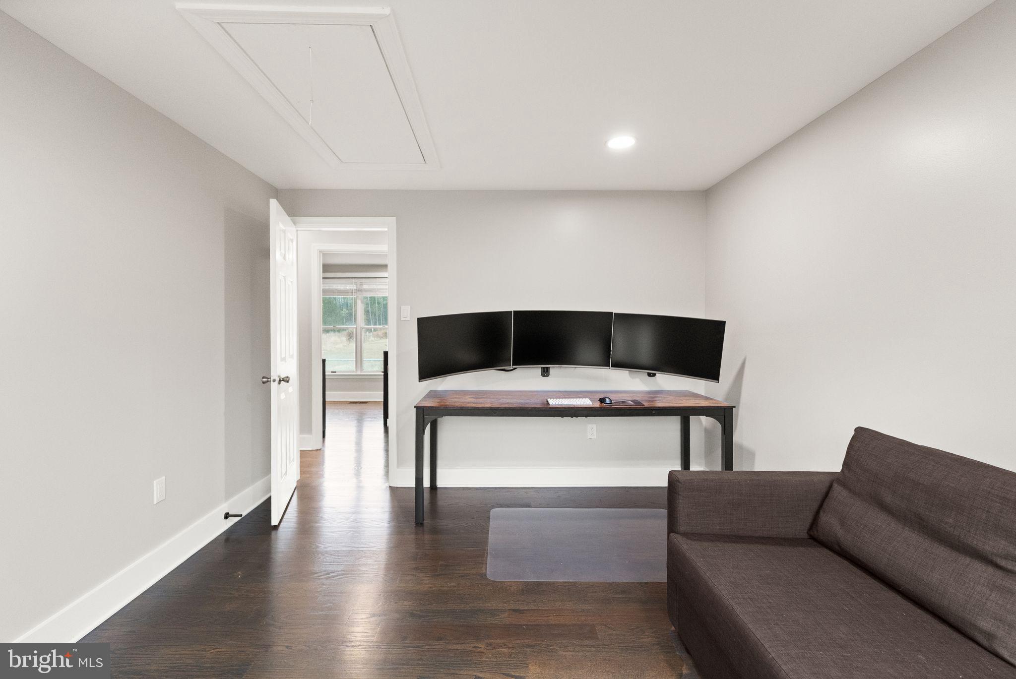 NOKESVILLE - Residential