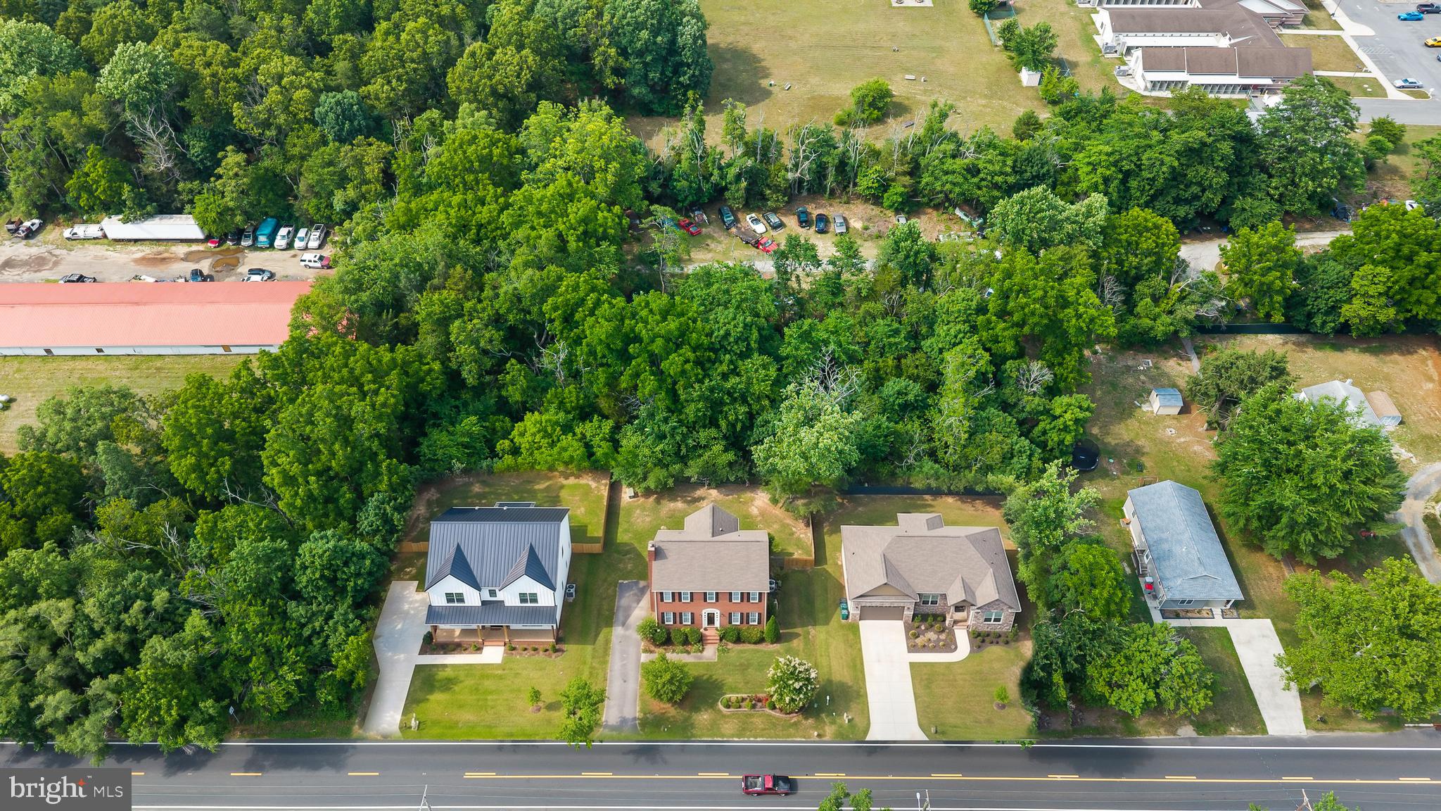 1050 W OAK ROAD