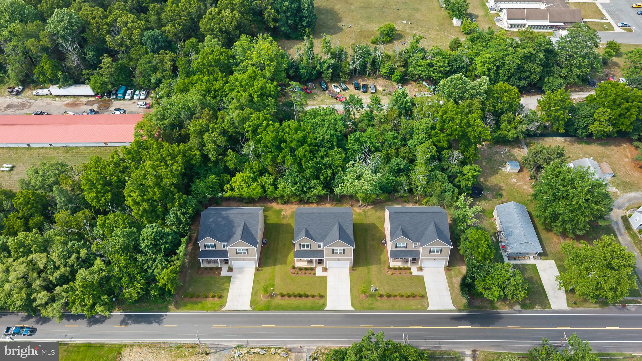 1050 W OAK ROAD
