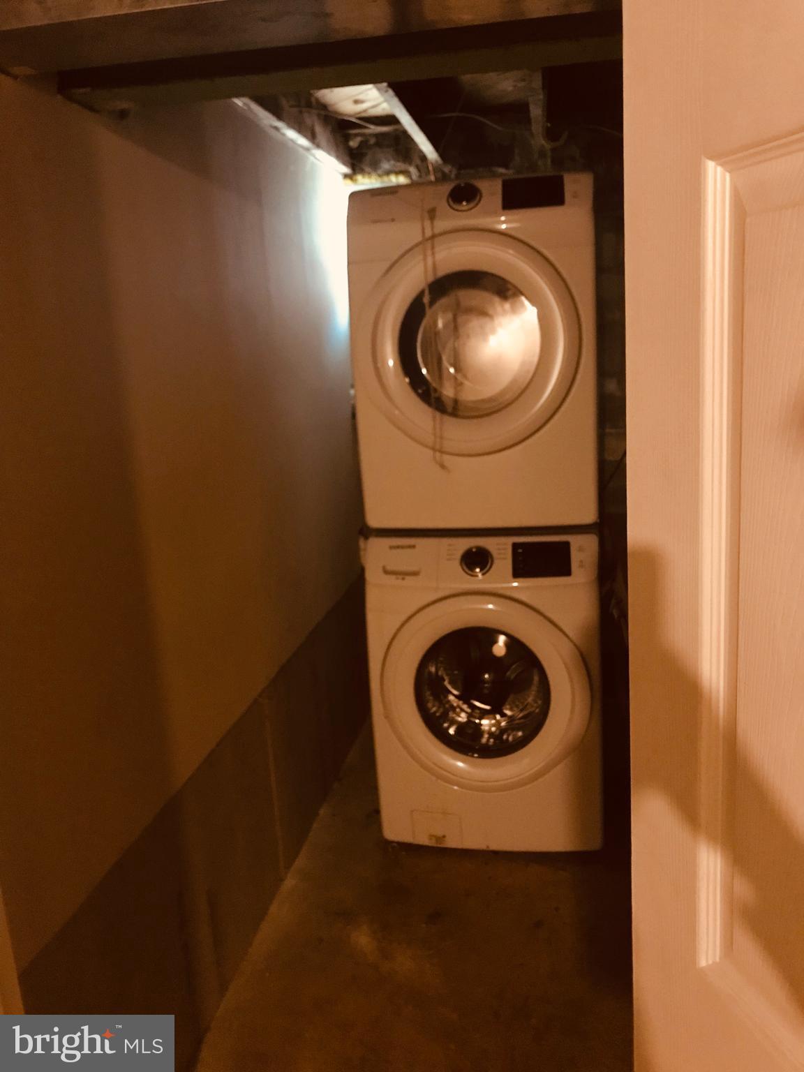 WINDSOR HILLS - Residential Lease