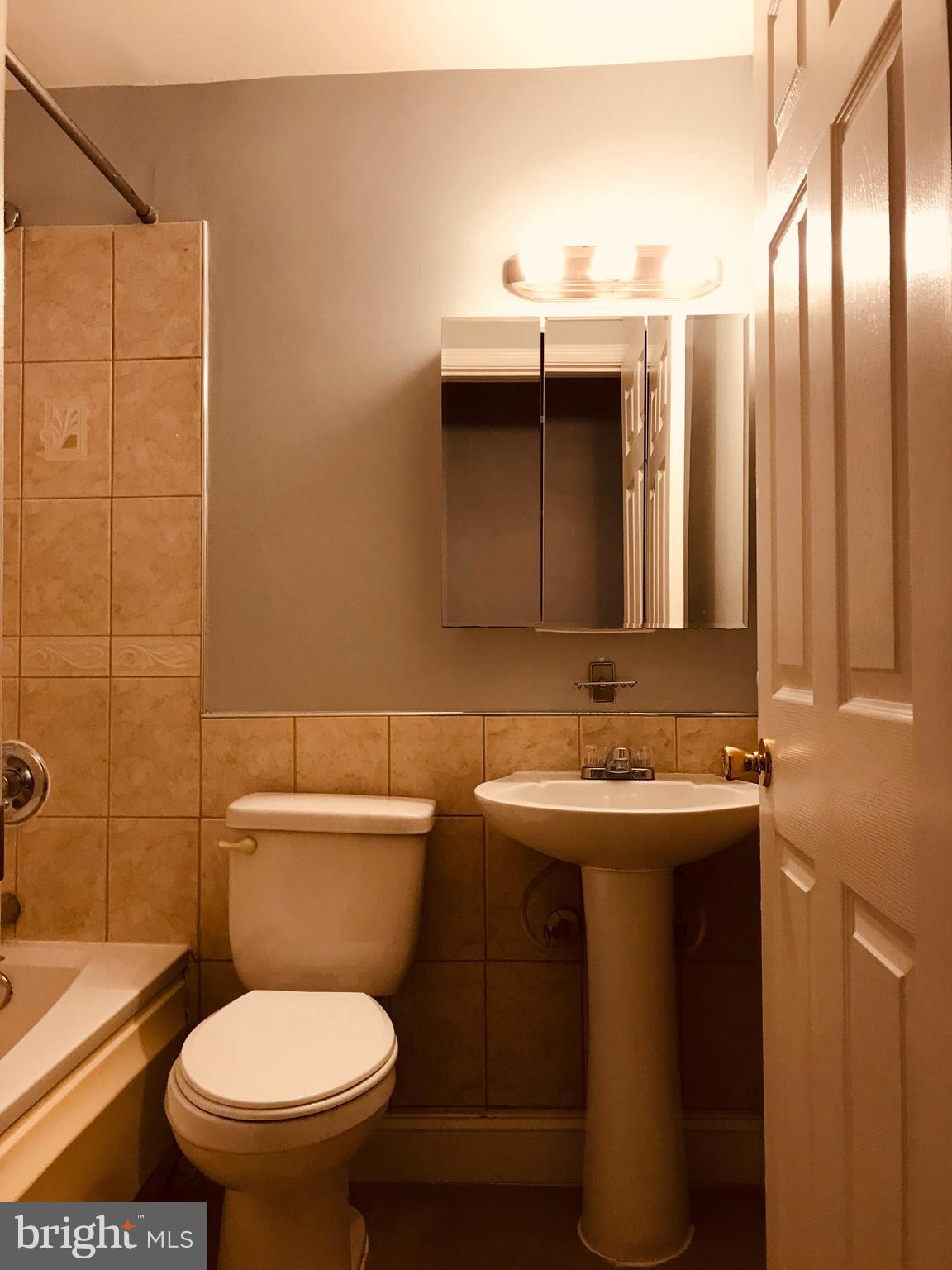 WINDSOR HILLS - Residential Lease