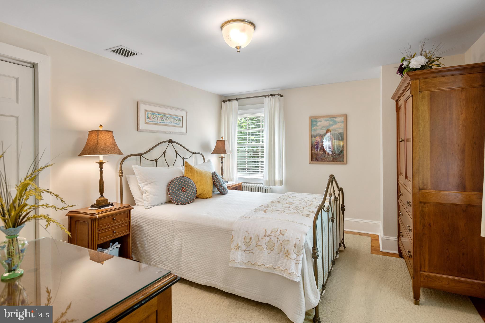 GLENHARDIE - Residential