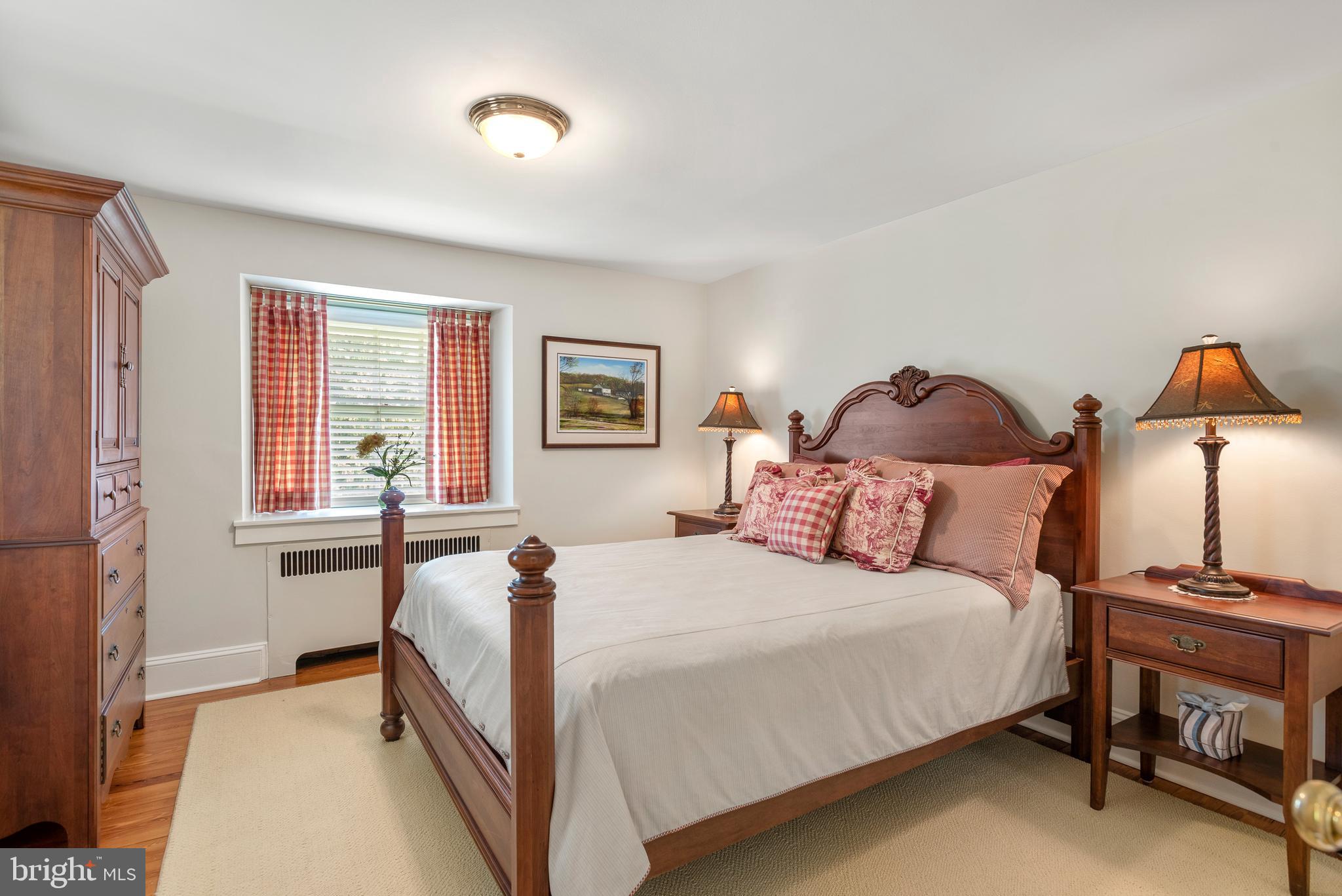 GLENHARDIE - Residential