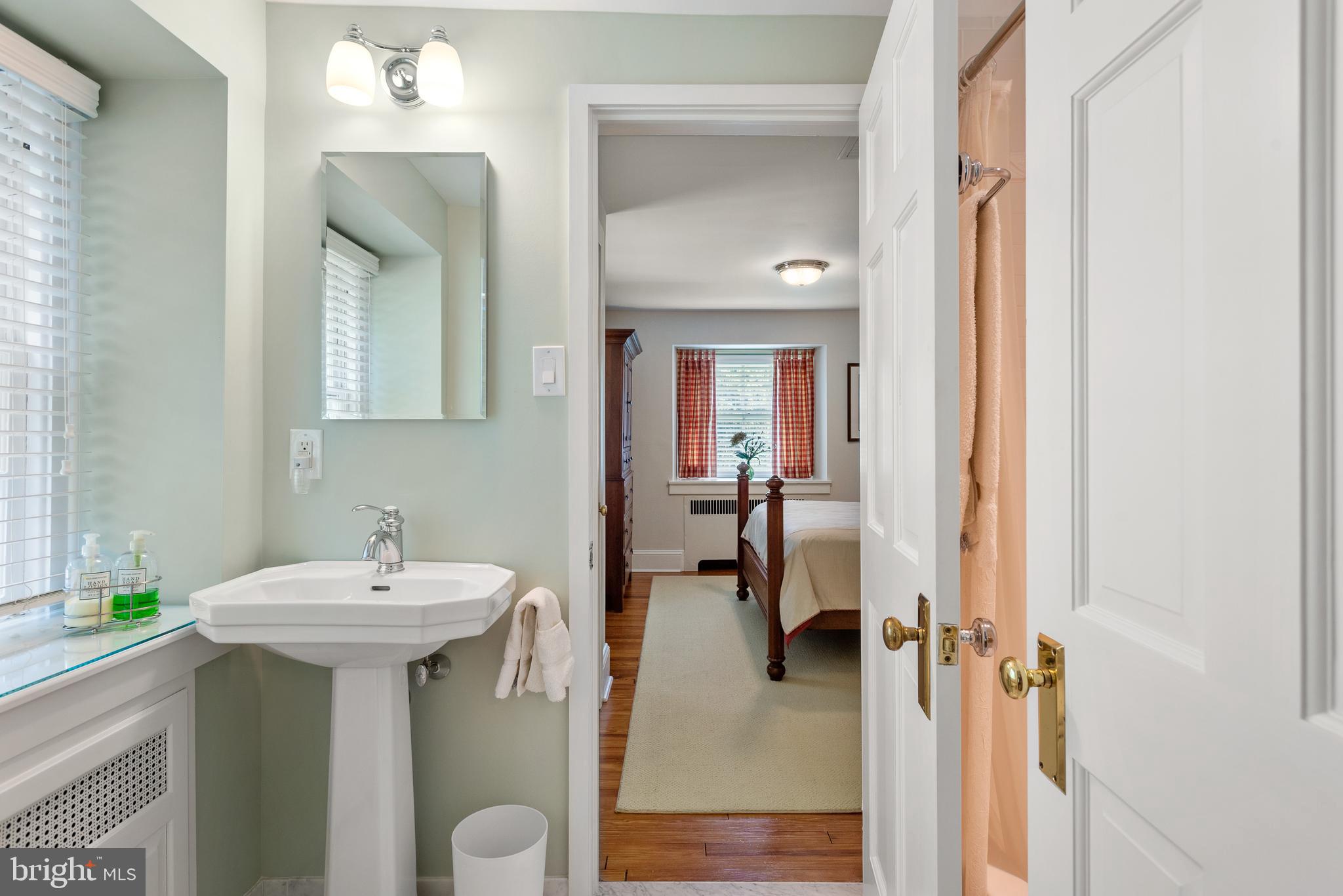 GLENHARDIE - Residential