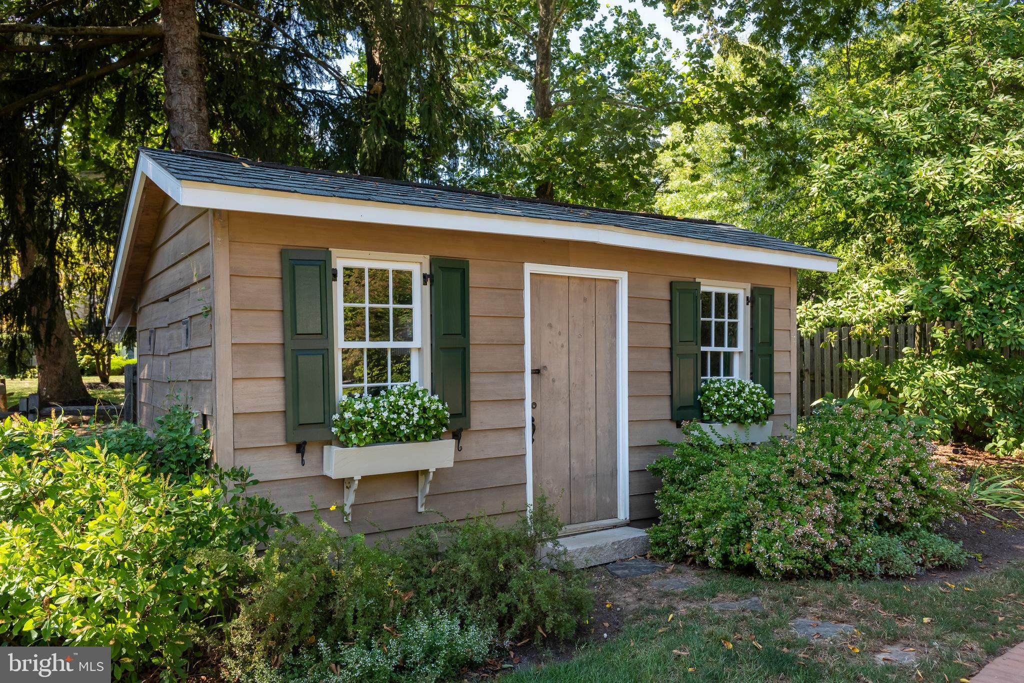 GLENHARDIE - Residential