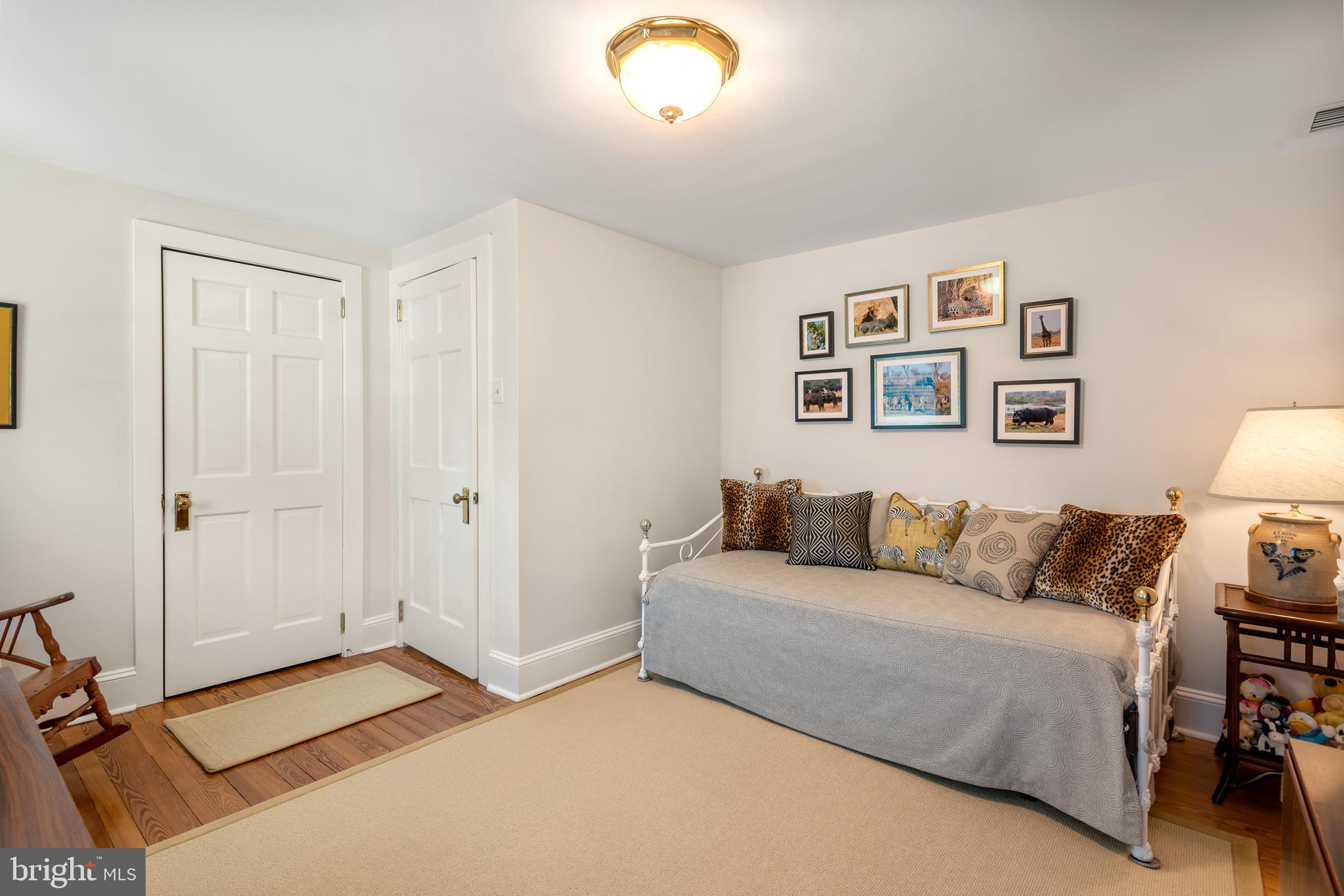 GLENHARDIE - Residential