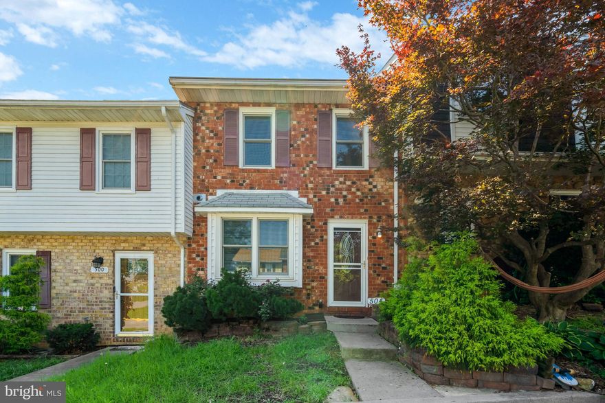 Welcome to this spacious 3-level townhouse with brand new carpet and fresh paint throughout in the  Ay View Estates community! This home offers 3 bedrooms and 1.5 baths, with a layout designed for both comfort and functionality. The main level features a separate dining area with large windows that flood the space with natural light, and a generously sized family room—perfect for relaxing or entertaining. The lower level provides a flexible open space ideal for a rec room or home office, along with a laundry/workroom and direct walkout access to the fenced backyard.   Enjoy the convenience of easy access to I-66 and being within walking distance to downtown shops, dining, and more!  Schedule your tour today!