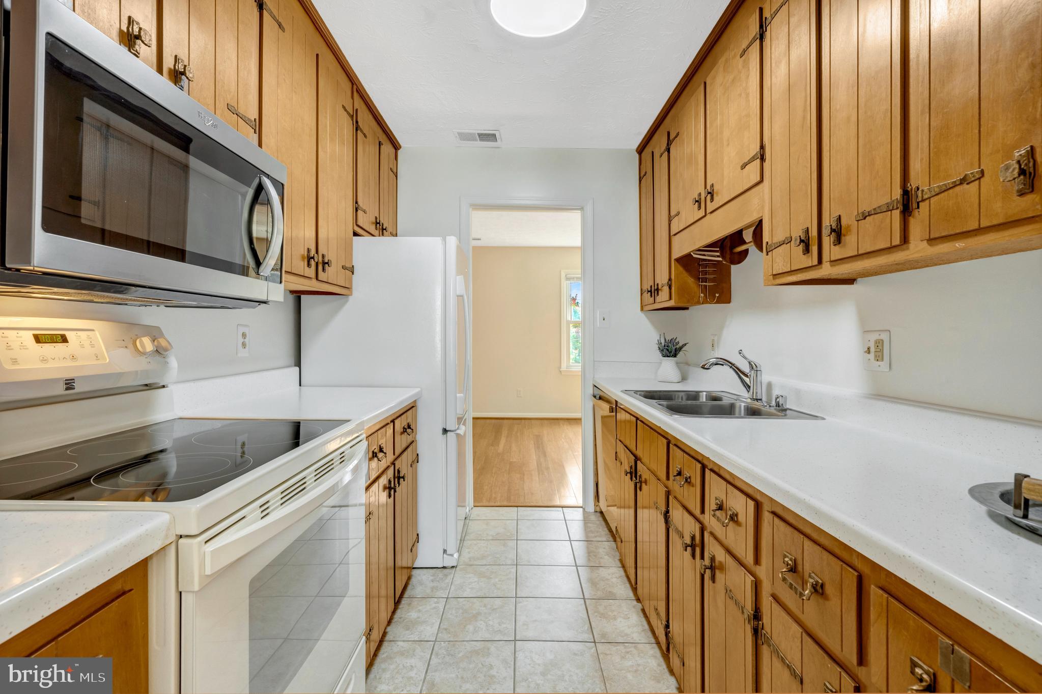 AY VIEW ESTATES - Residential