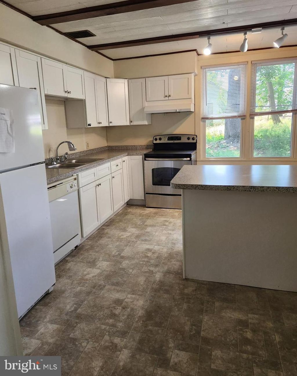 Photo of 29 N Prince Street, MILLERSVILLE, PA 17551 (MLS # PALA2079312)