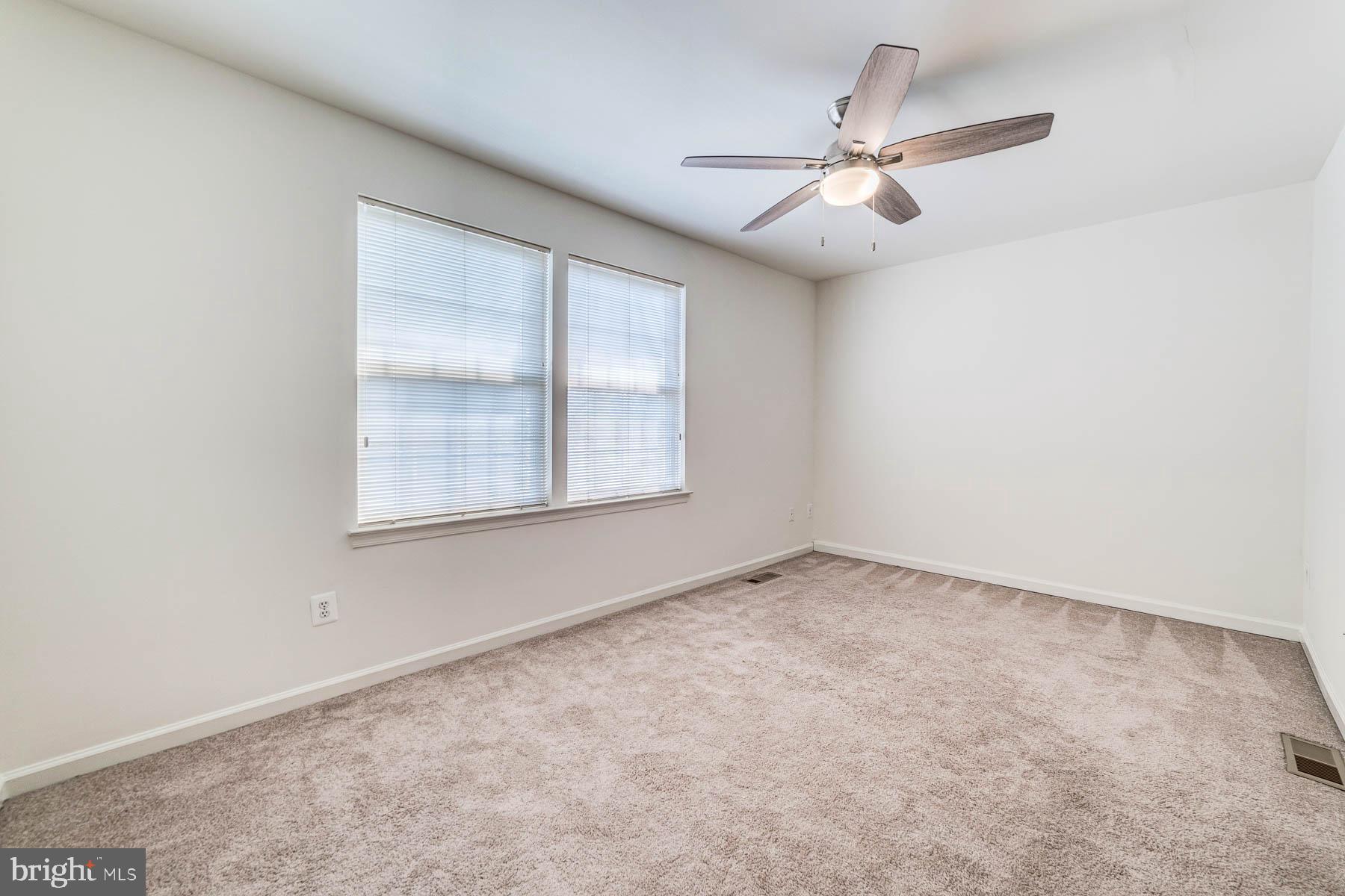 SUMMERS GROVE - Residential Lease