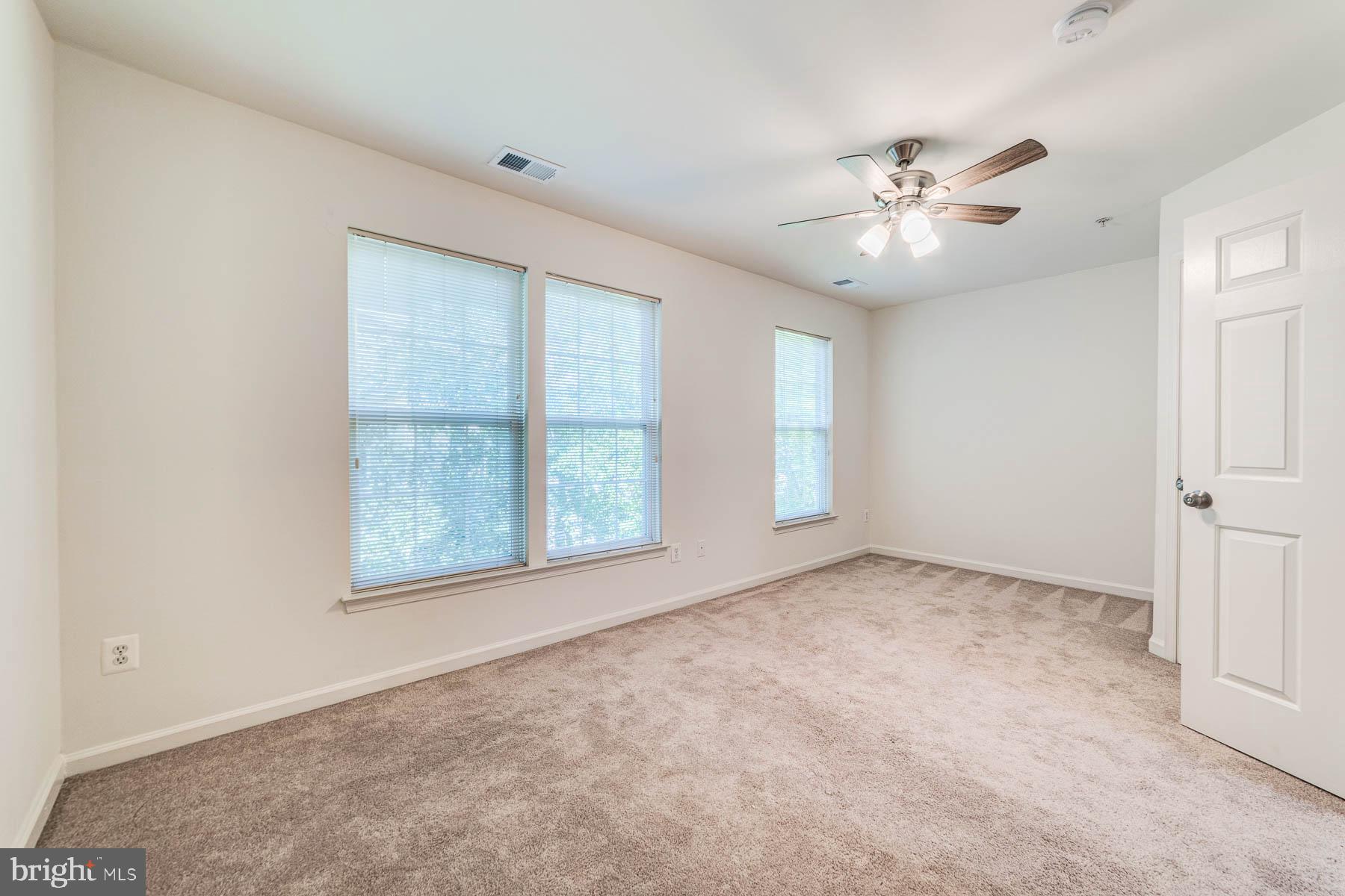 SUMMERS GROVE - Residential Lease