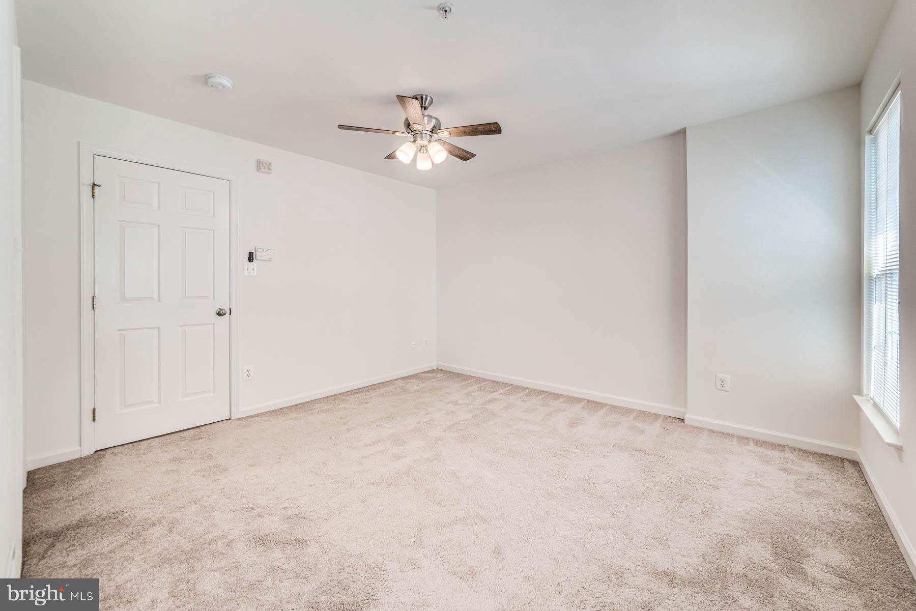 SUMMERS GROVE - Residential Lease