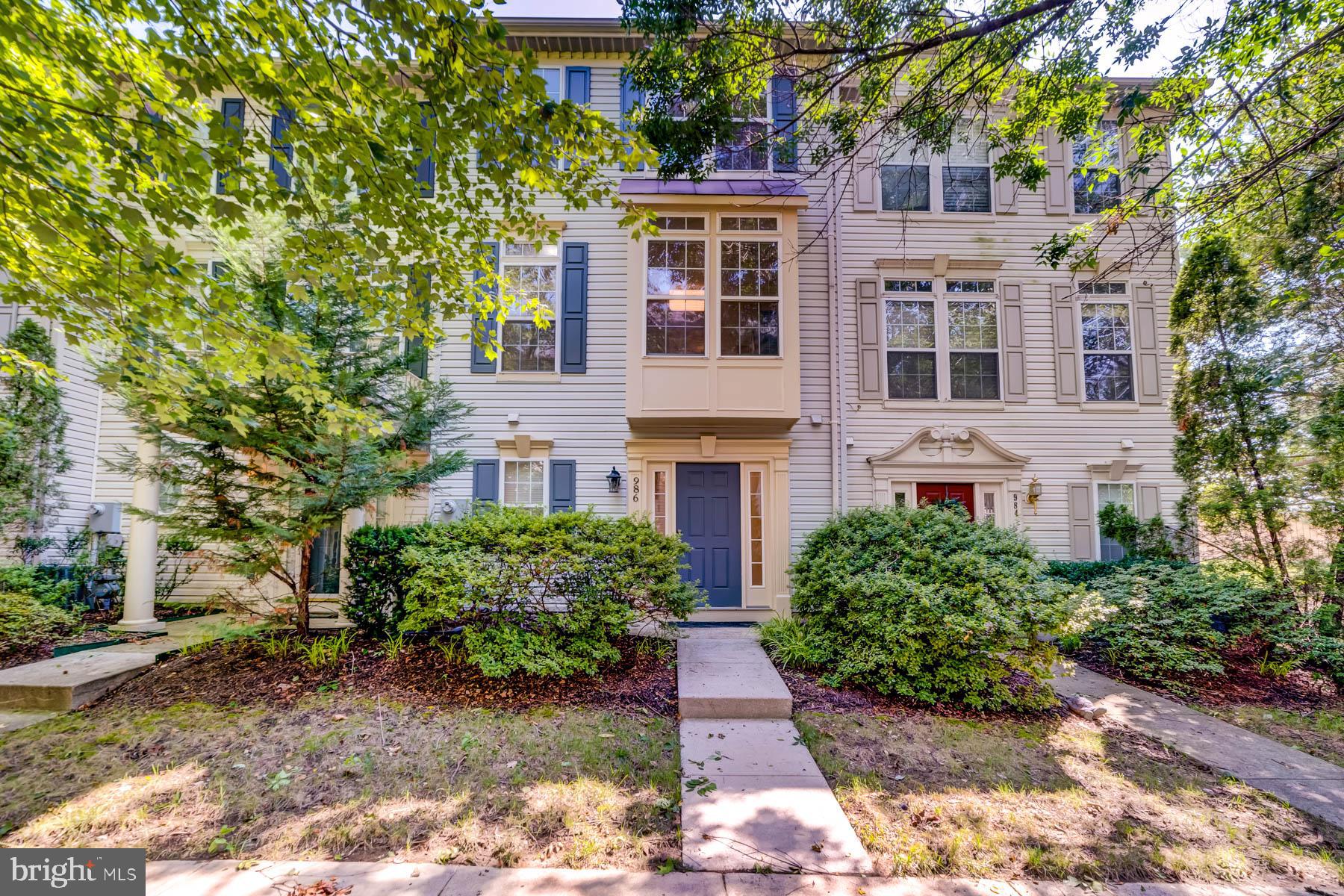 SUMMERS GROVE - Residential Lease