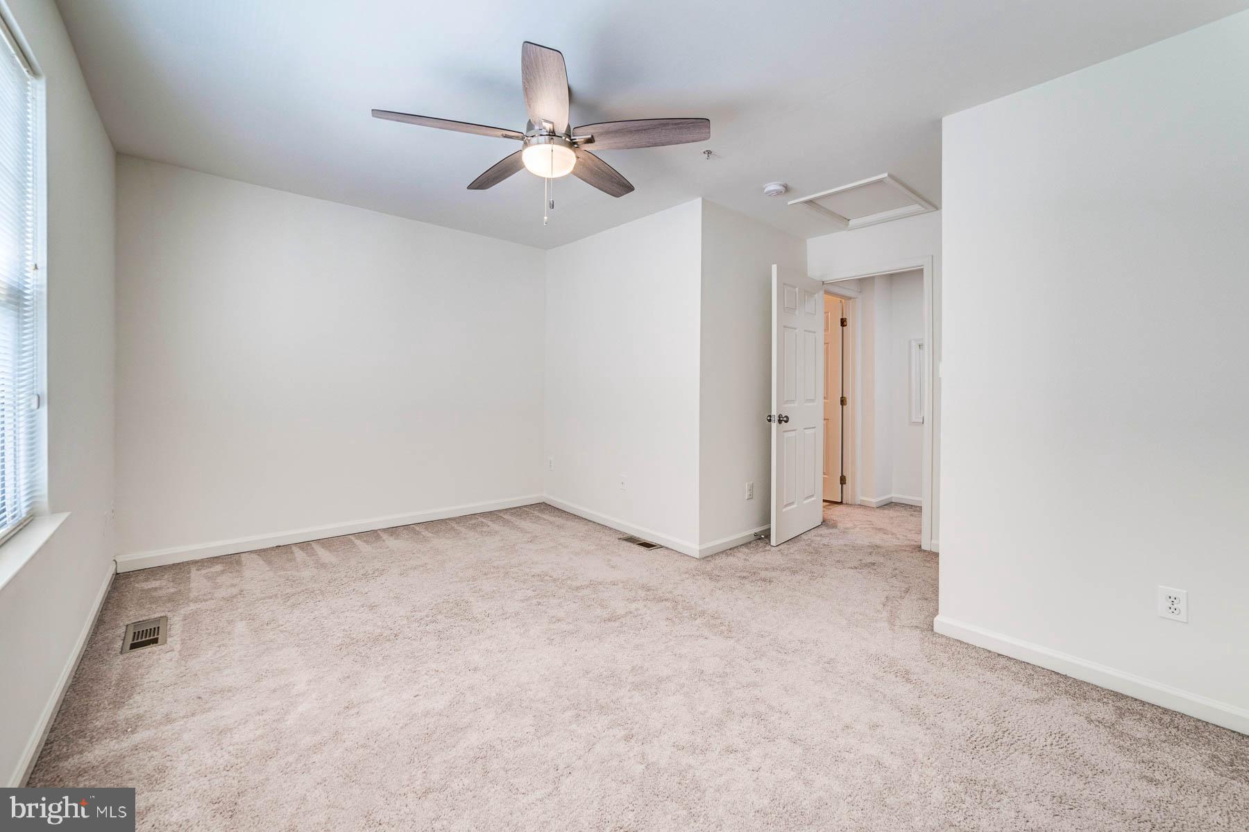 SUMMERS GROVE - Residential Lease