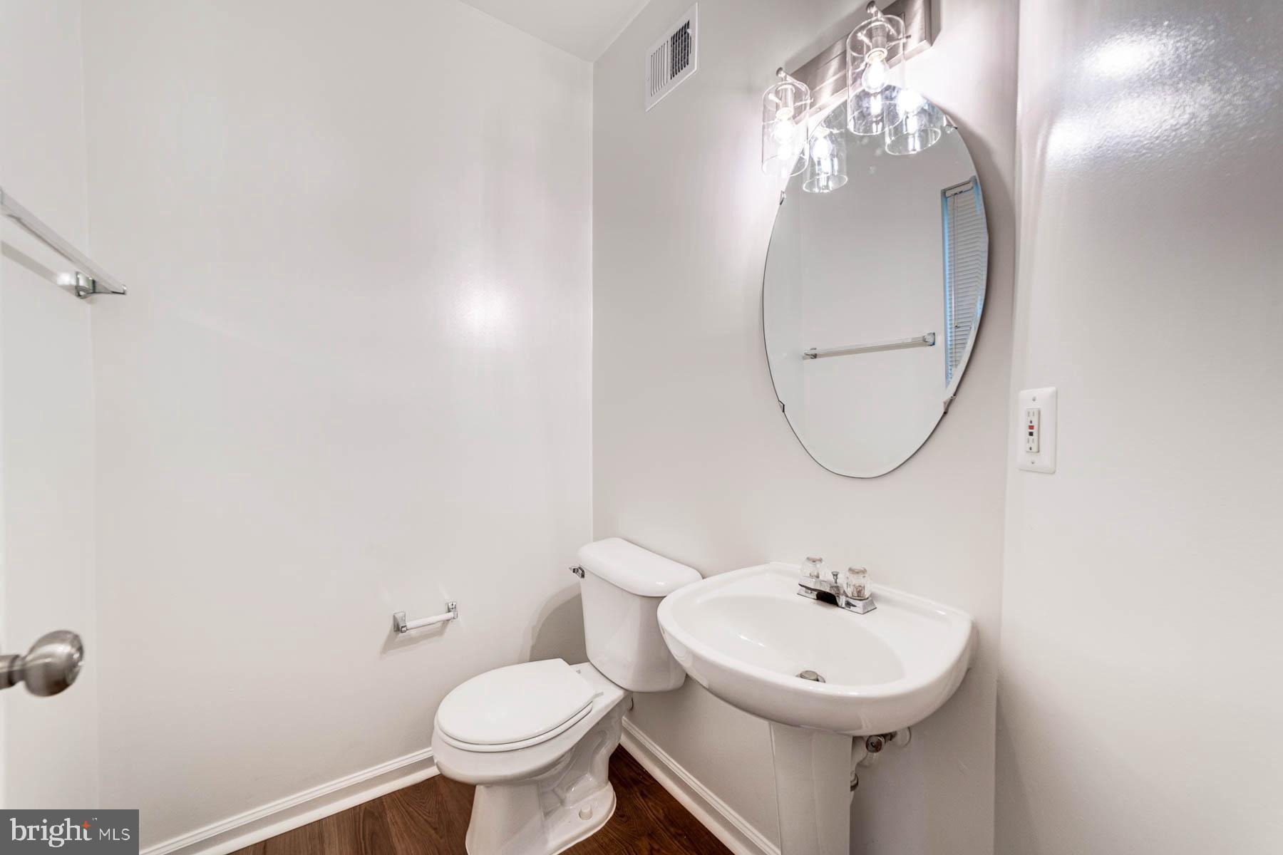 SUMMERS GROVE - Residential Lease