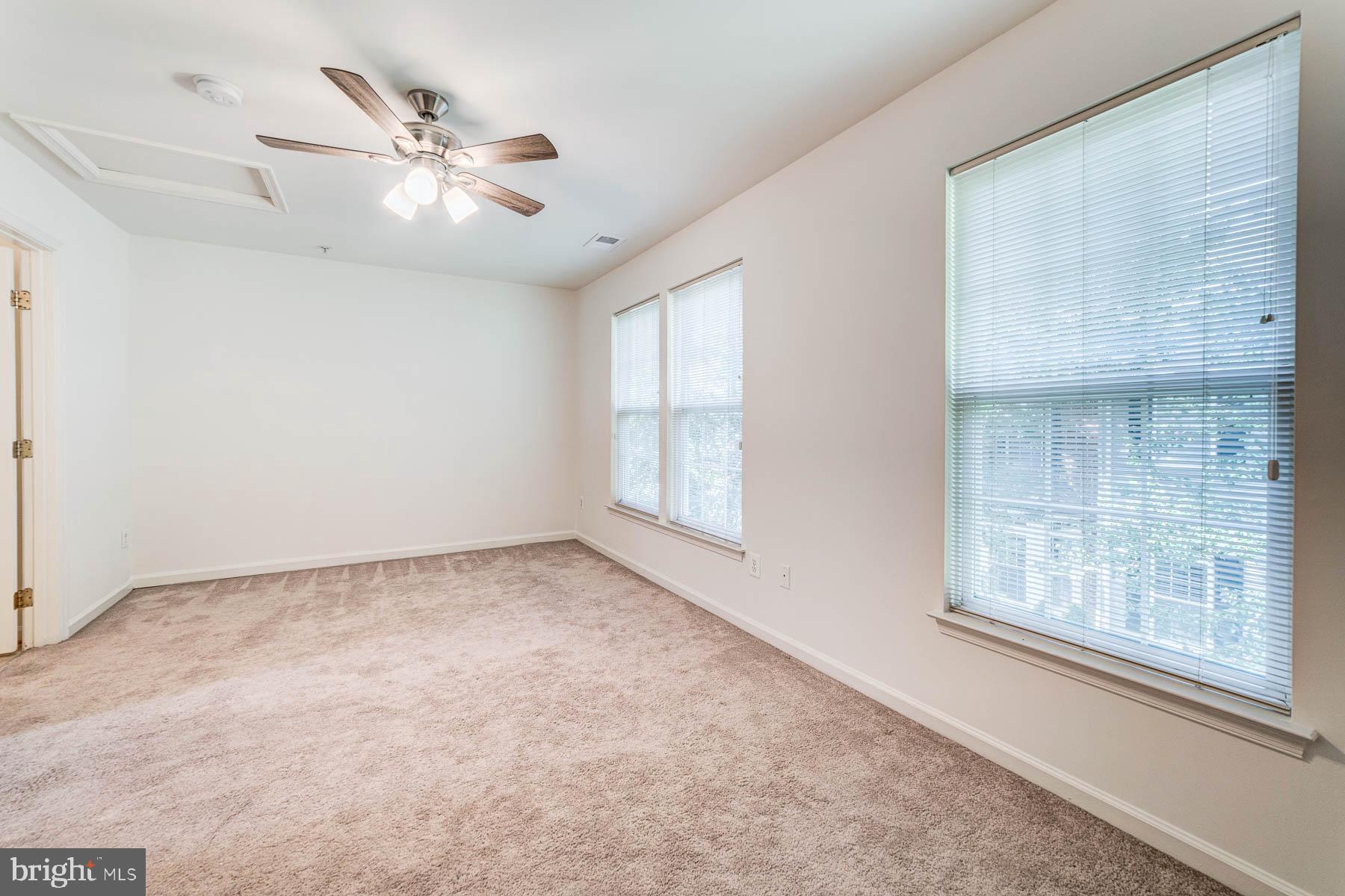 SUMMERS GROVE - Residential Lease