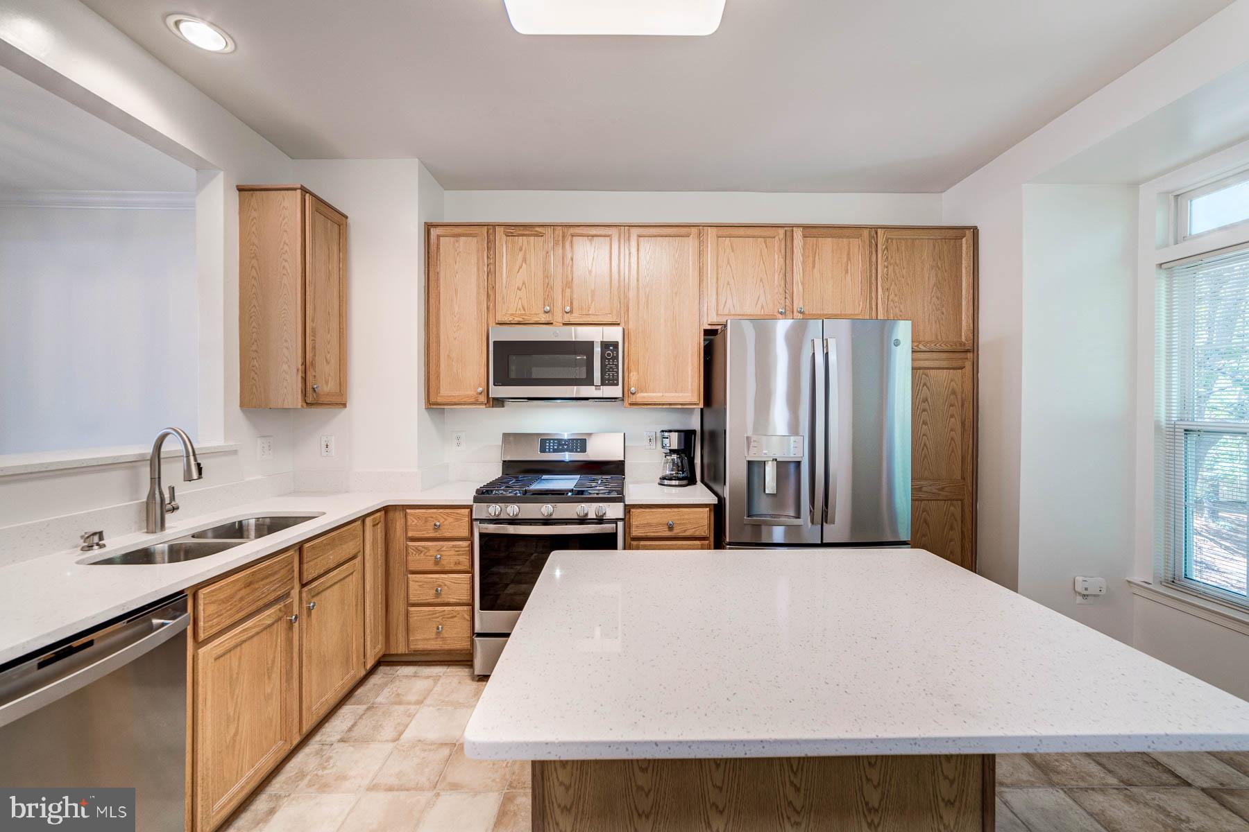 SUMMERS GROVE - Residential Lease