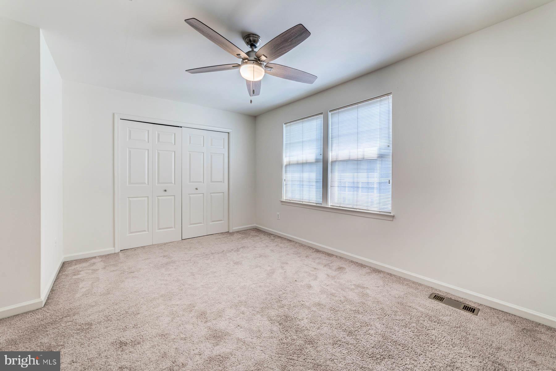 SUMMERS GROVE - Residential Lease