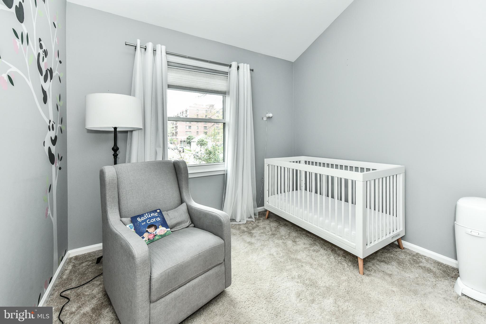 STAFFORD SQUARE - Residential Lease