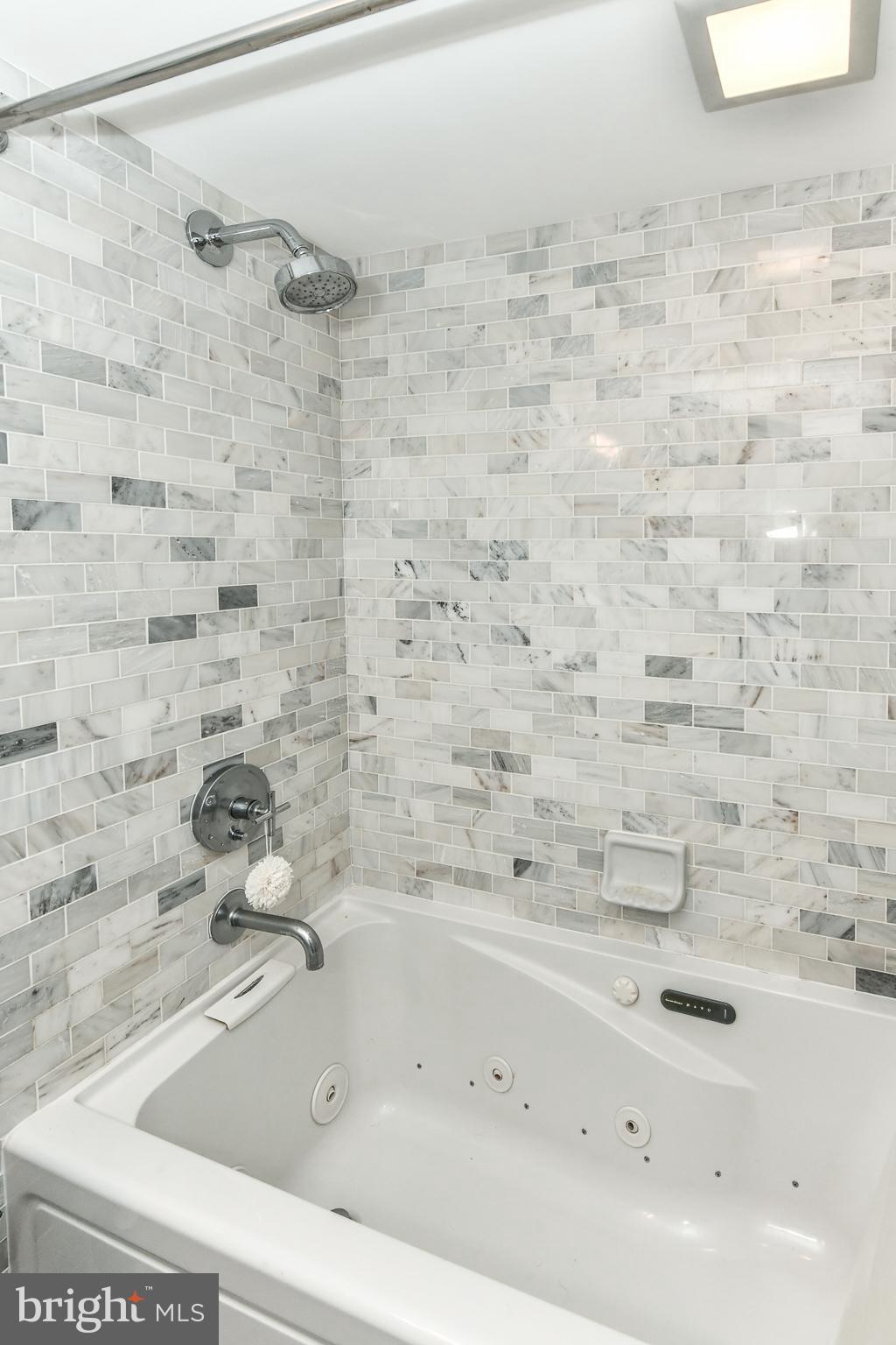 STAFFORD SQUARE - Residential Lease