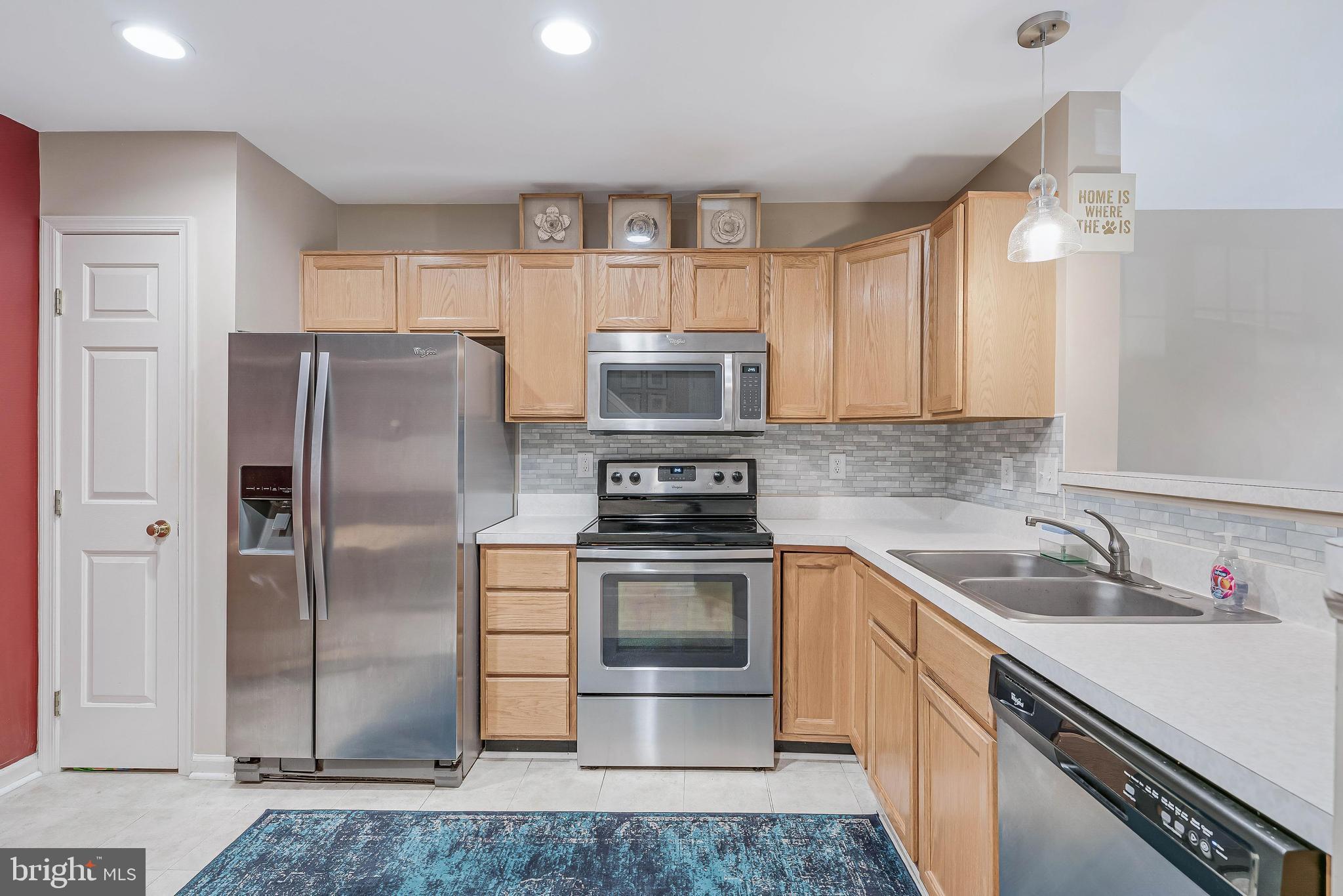 WELLINGTON/CLOVERHILL - Residential