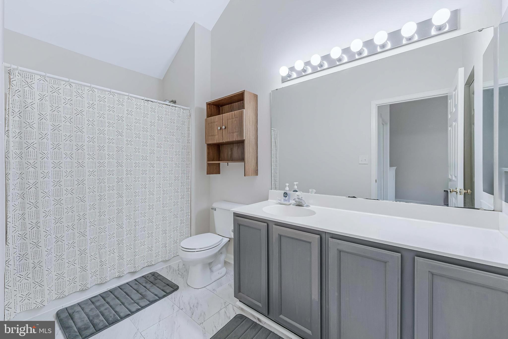 WELLINGTON/CLOVERHILL - Residential