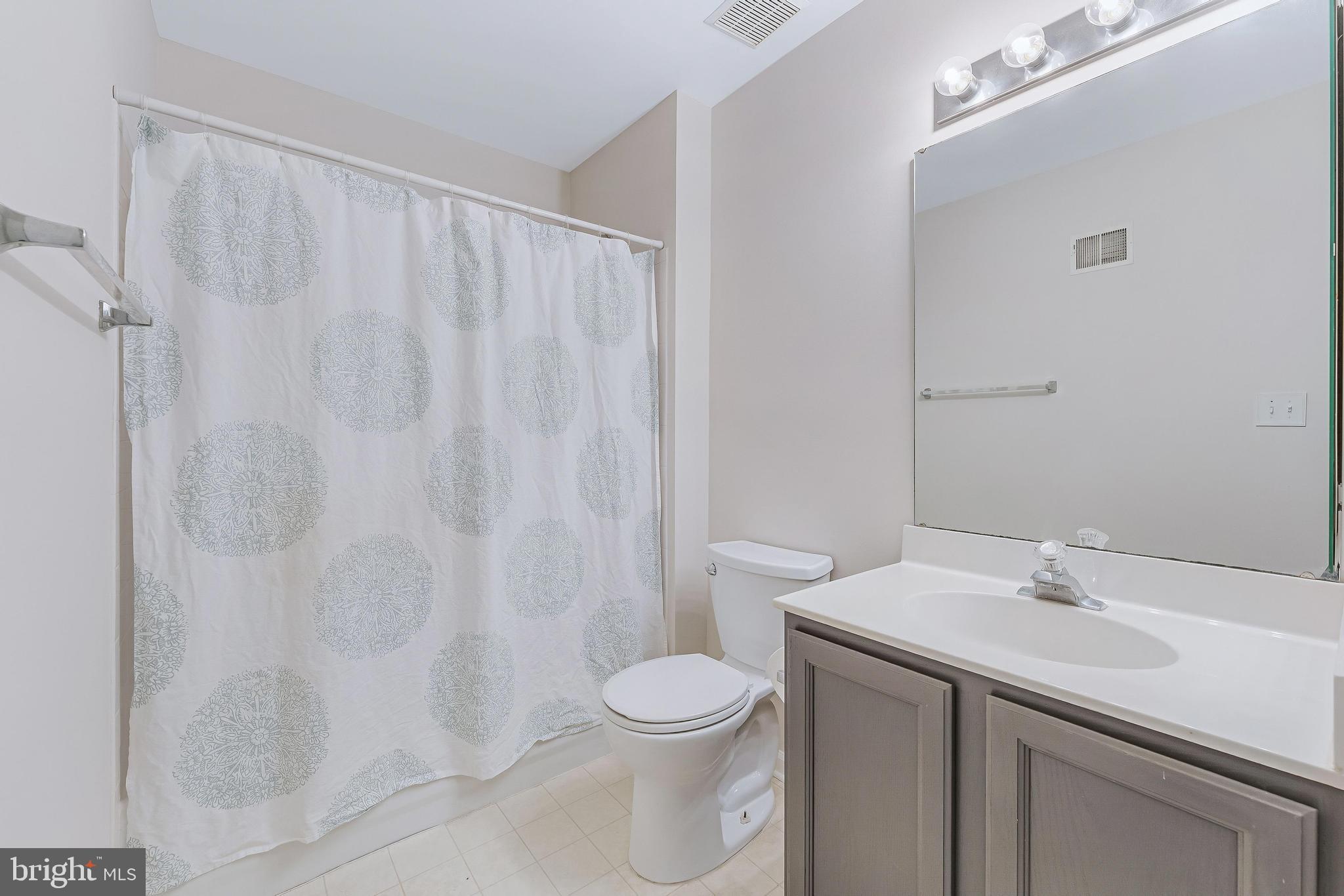 WELLINGTON/CLOVERHILL - Residential