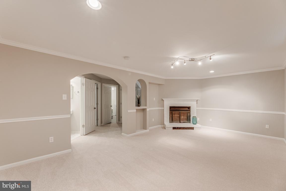 BURKE VILLAGE - Residential