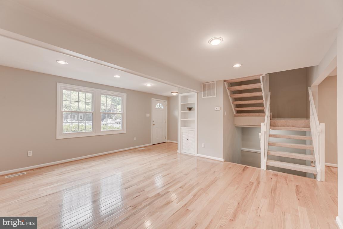 BURKE VILLAGE - Residential