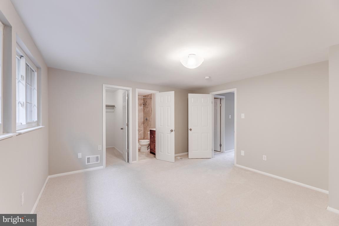 BURKE VILLAGE - Residential