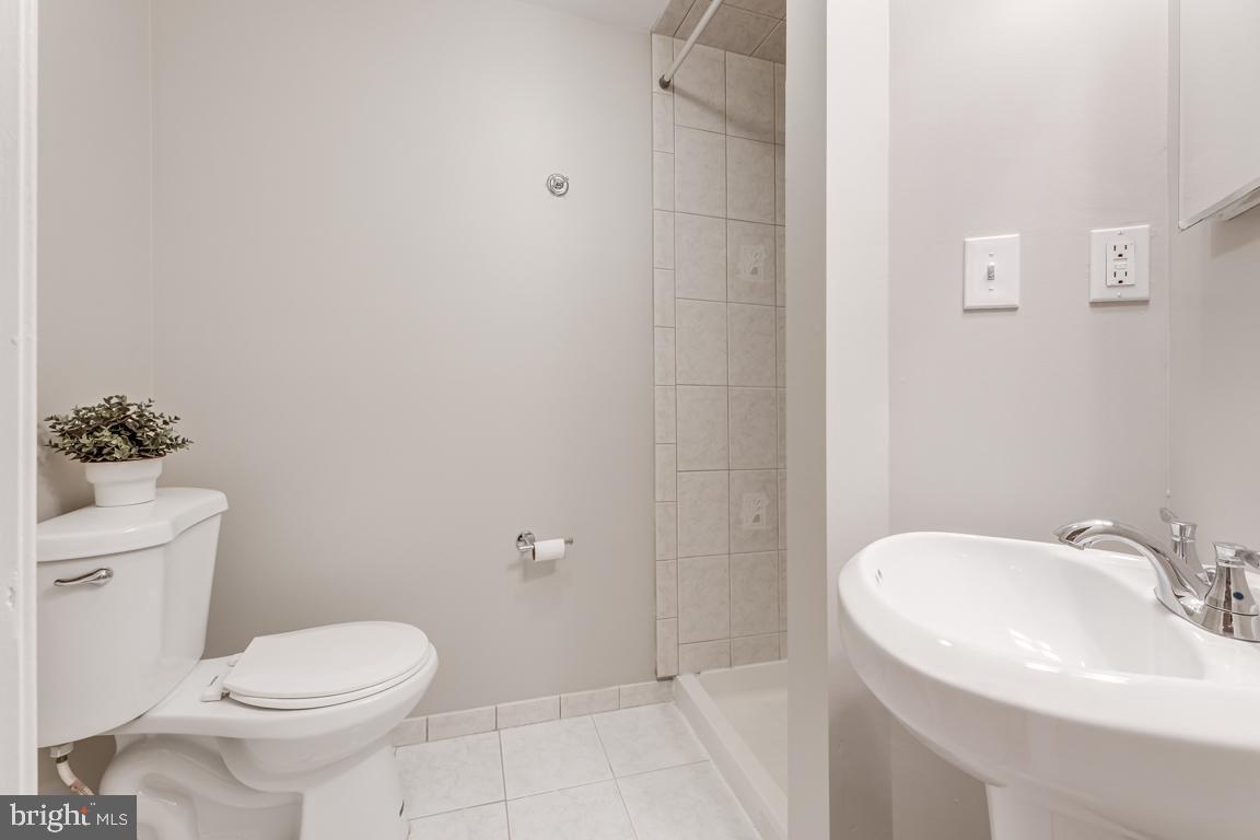 BURKE VILLAGE - Residential